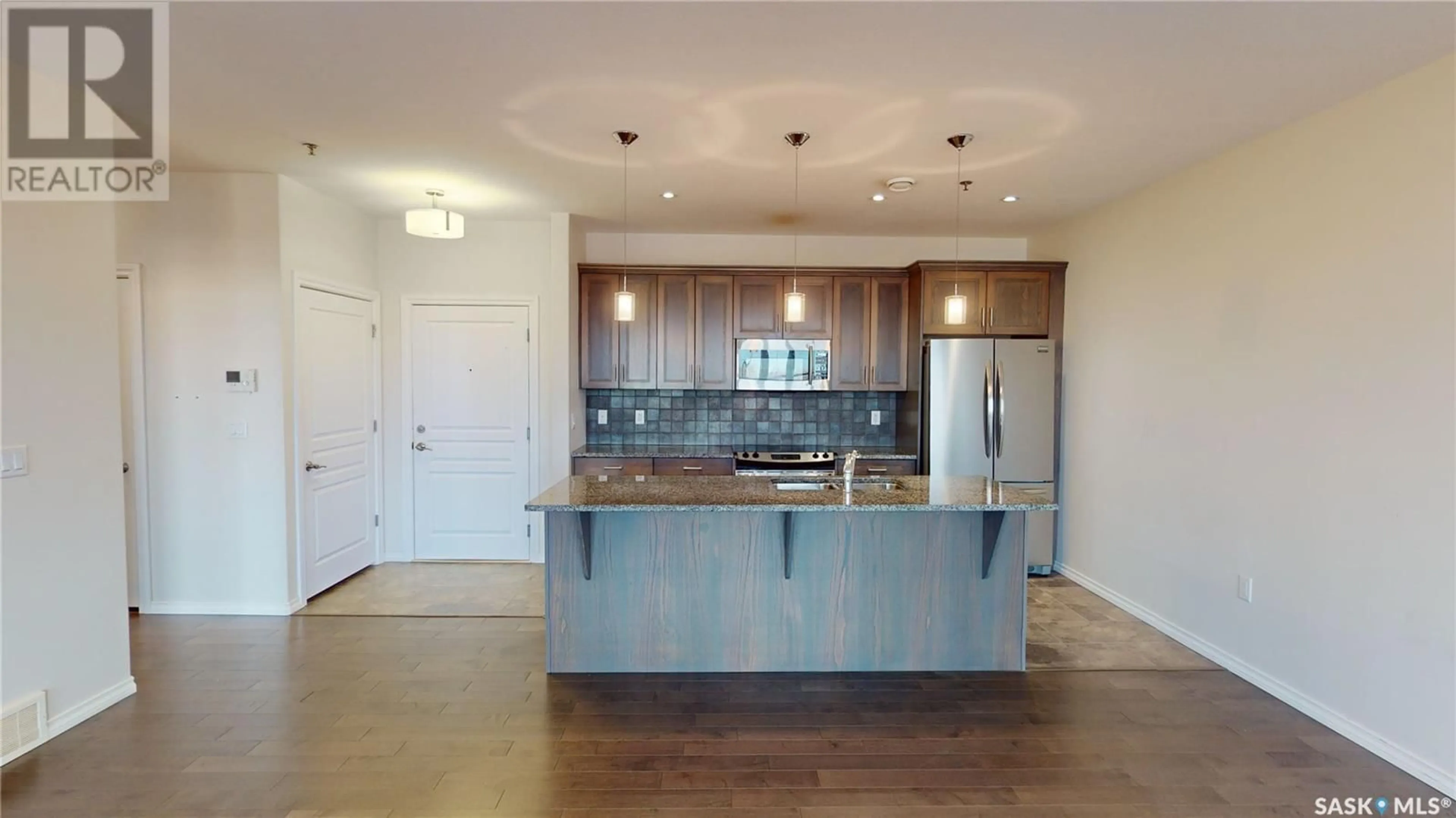 Open concept kitchen for 307 1715 Badham BOULEVARD, Regina Saskatchewan S4P0L9