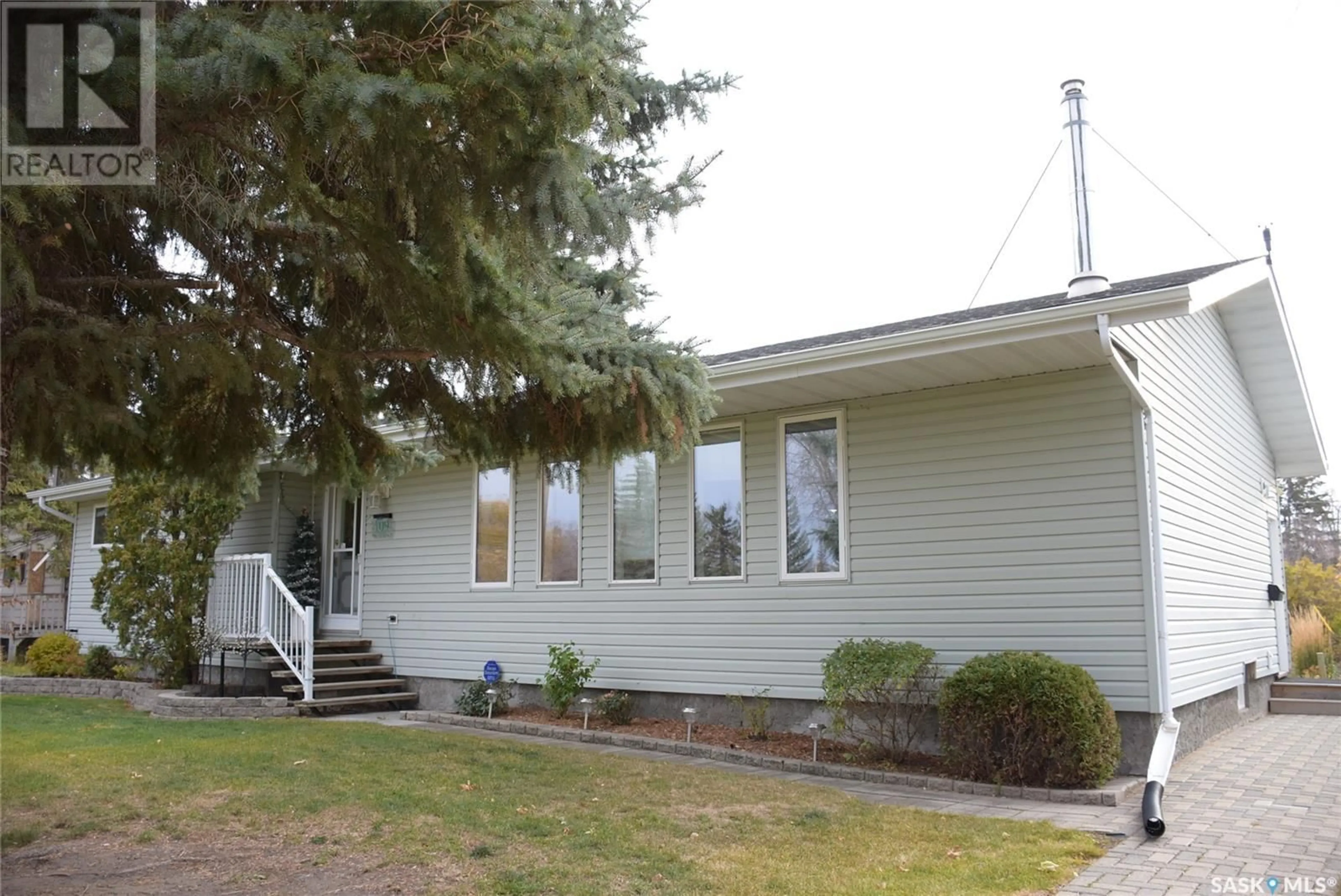 A pic from exterior of the house or condo, cottage for 109 Lipton STREET, Balcarres Saskatchewan S0G0C0