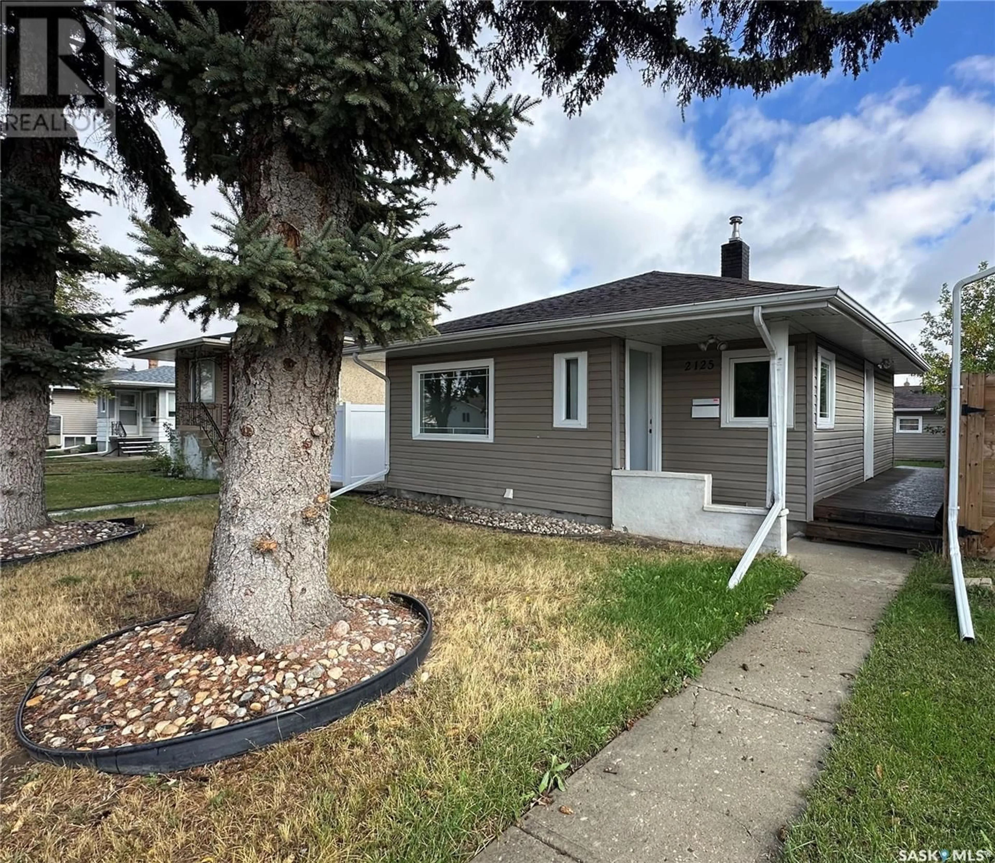 A pic from exterior of the house or condo, the fenced backyard for 2125 Fleury STREET, Regina Saskatchewan S4N2M3