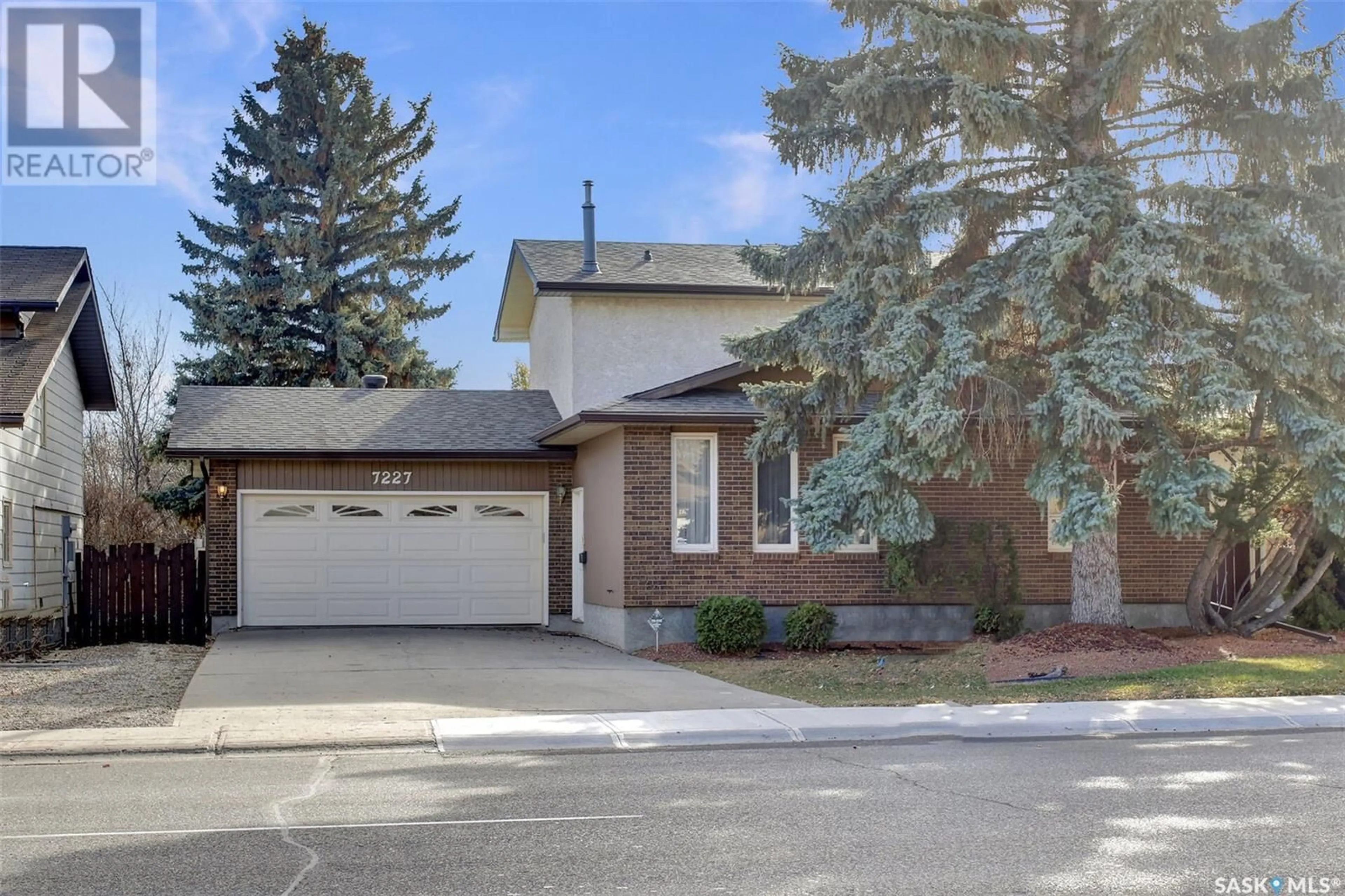 A pic from exterior of the house or condo, the street view for 7227 Sherwood DRIVE, Regina Saskatchewan S4X2V6