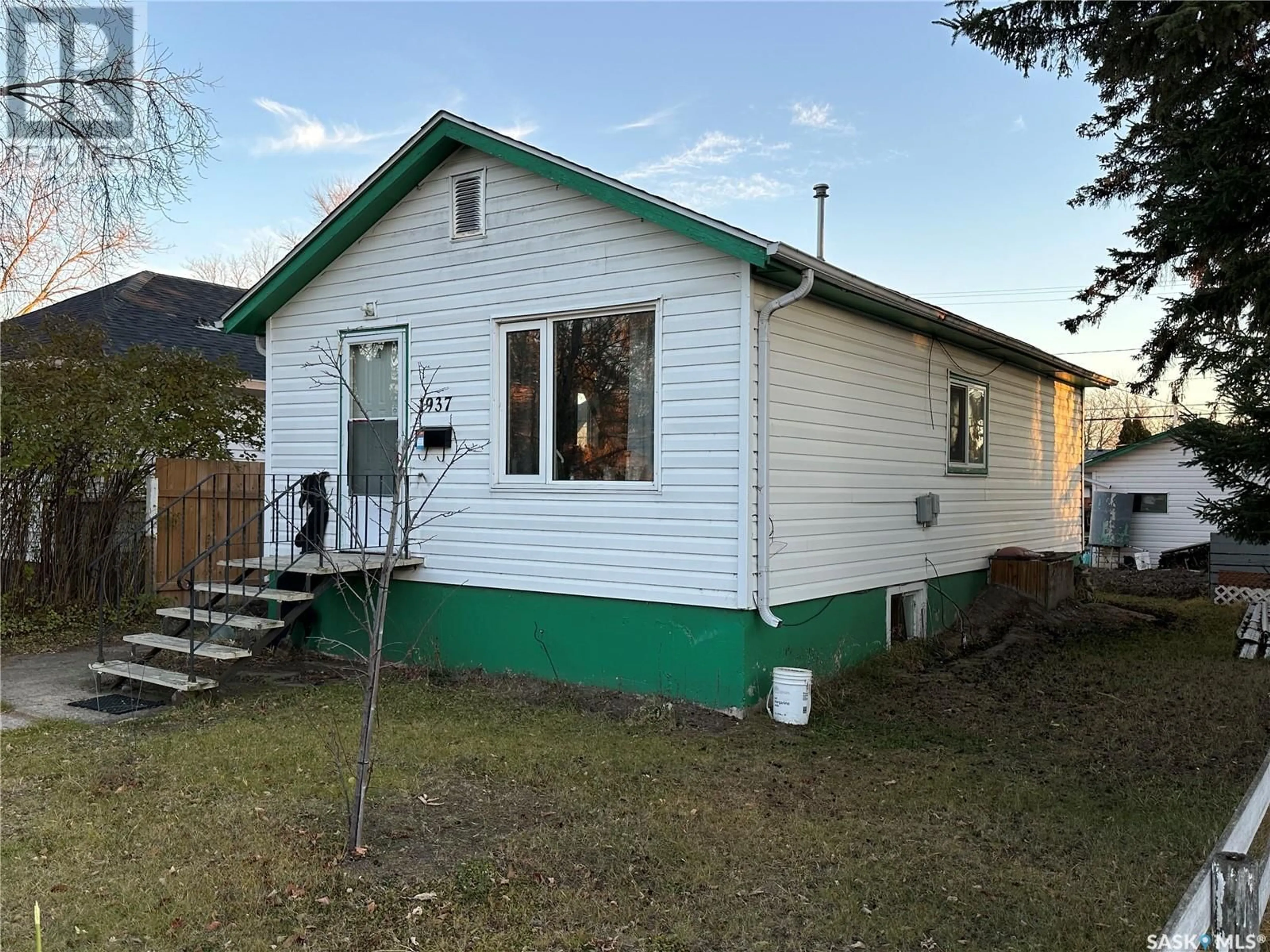 Unknown for 1937 14TH STREET, Prince Albert Saskatchewan S6V3P3