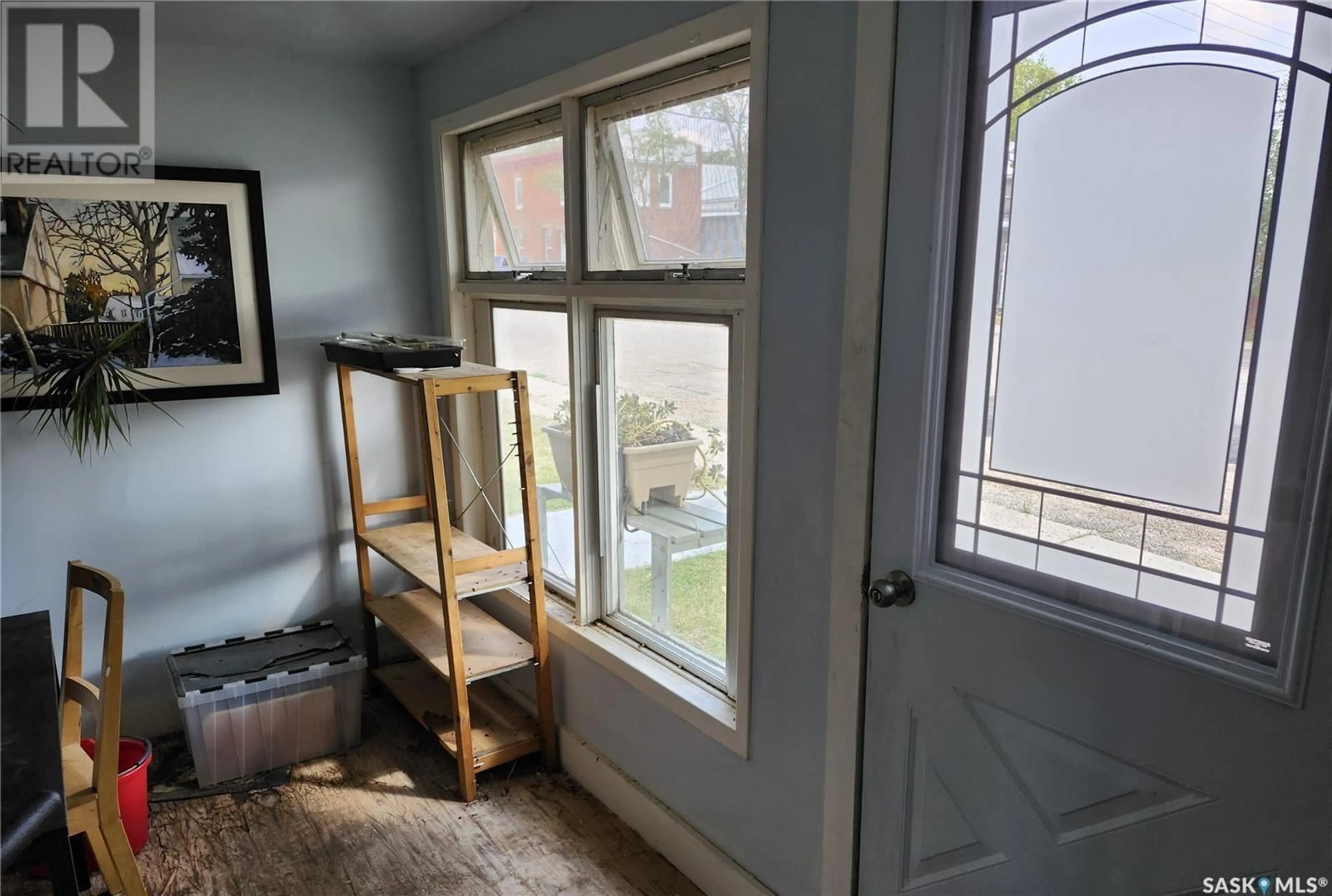 Indoor entryway, wood floors for 103 5th AVENUE W, Gravelbourg Saskatchewan S0H1X0