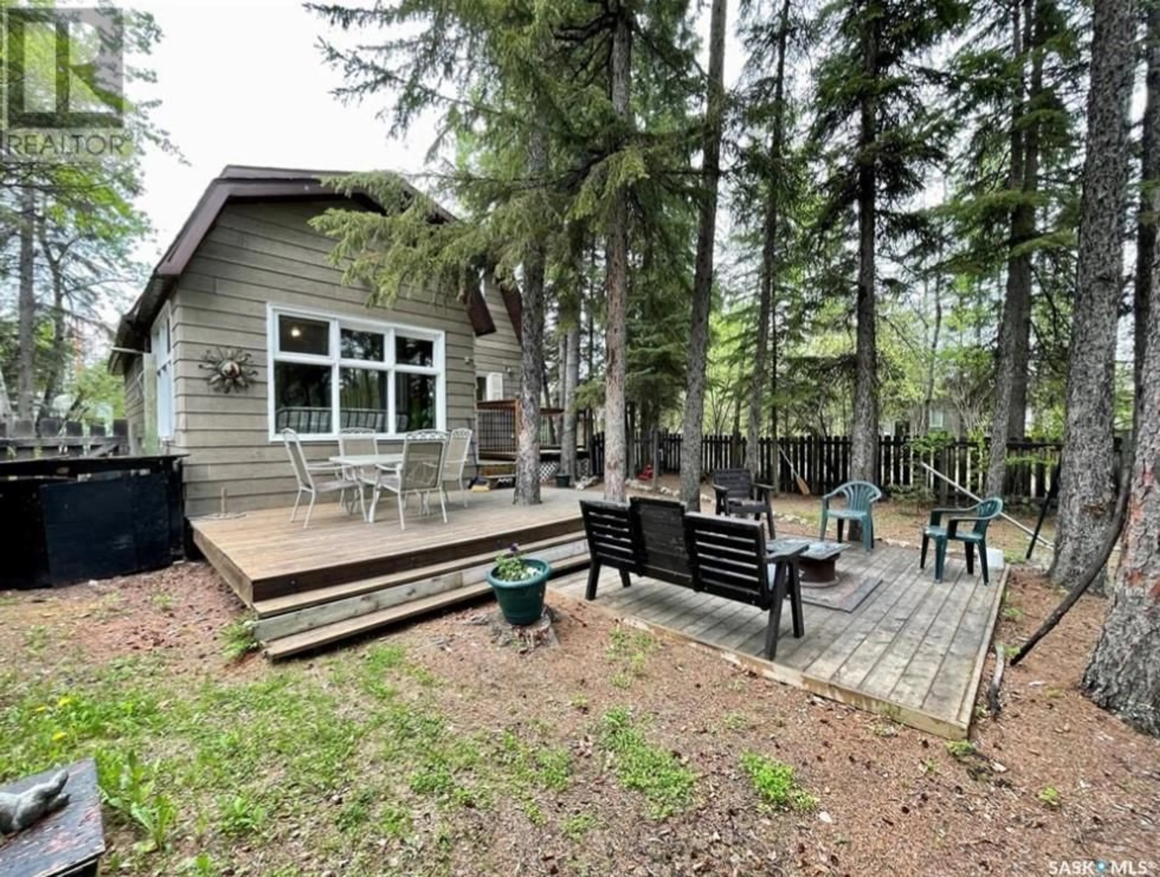 Patio, cottage for 2 3rd CRESCENT S, Candle Lake Saskatchewan S0J3E0