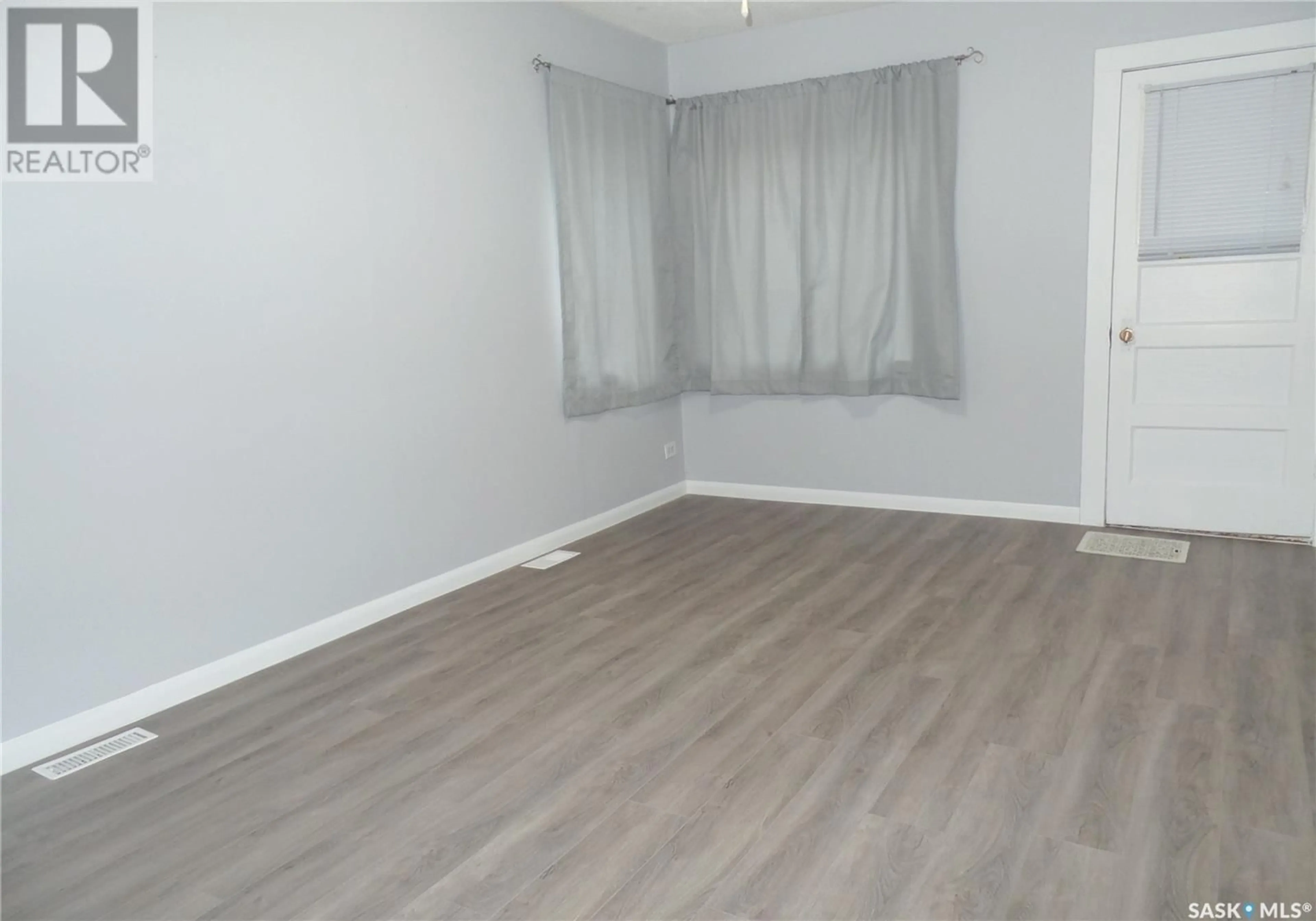 A pic of a room, not visible floor for 953 Iroquois STREET W, Moose Jaw Saskatchewan S6H3J7