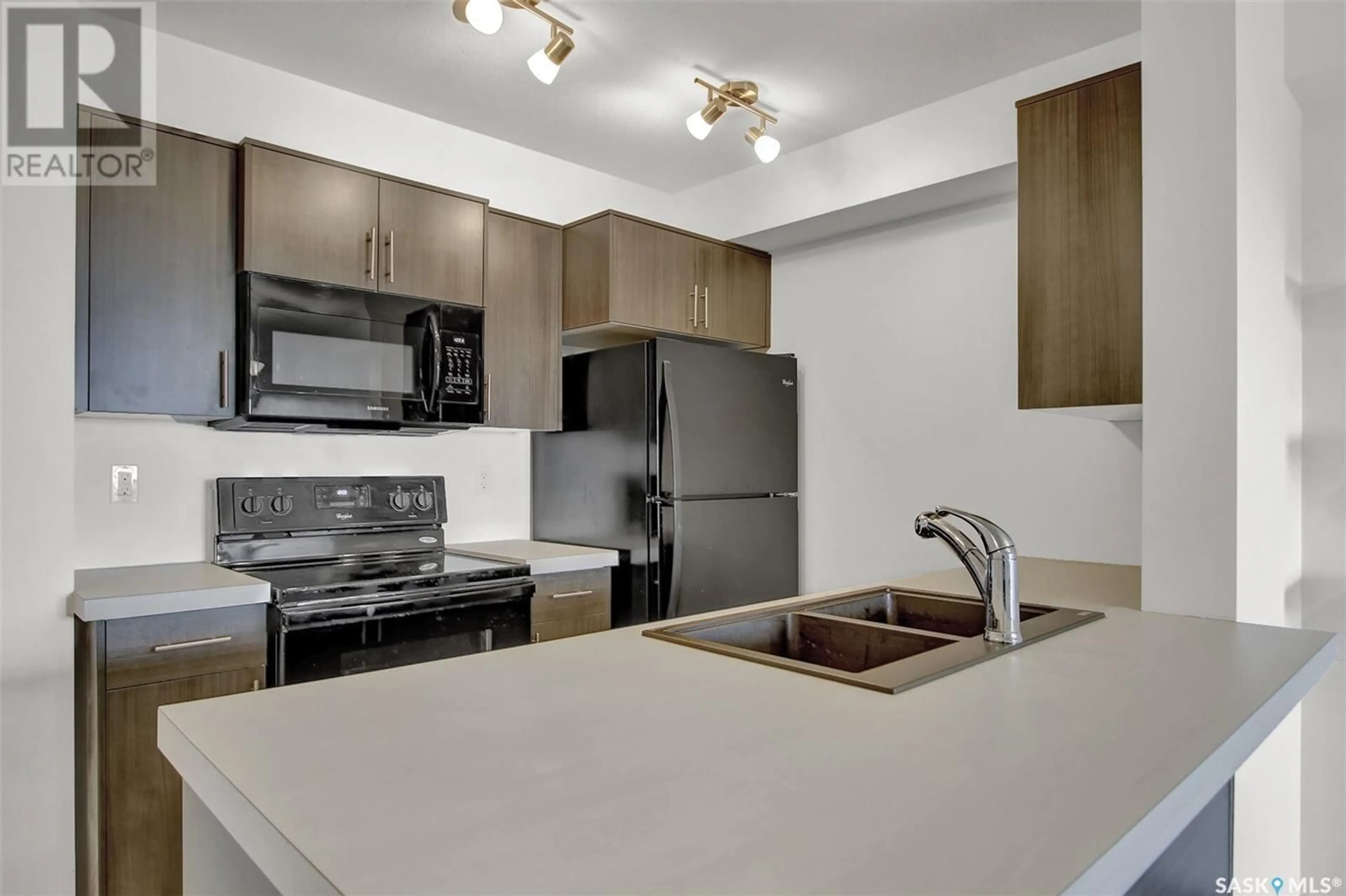 Standard kitchen for 1314 5500 Mitchinson WAY, Regina Saskatchewan S4W0N9