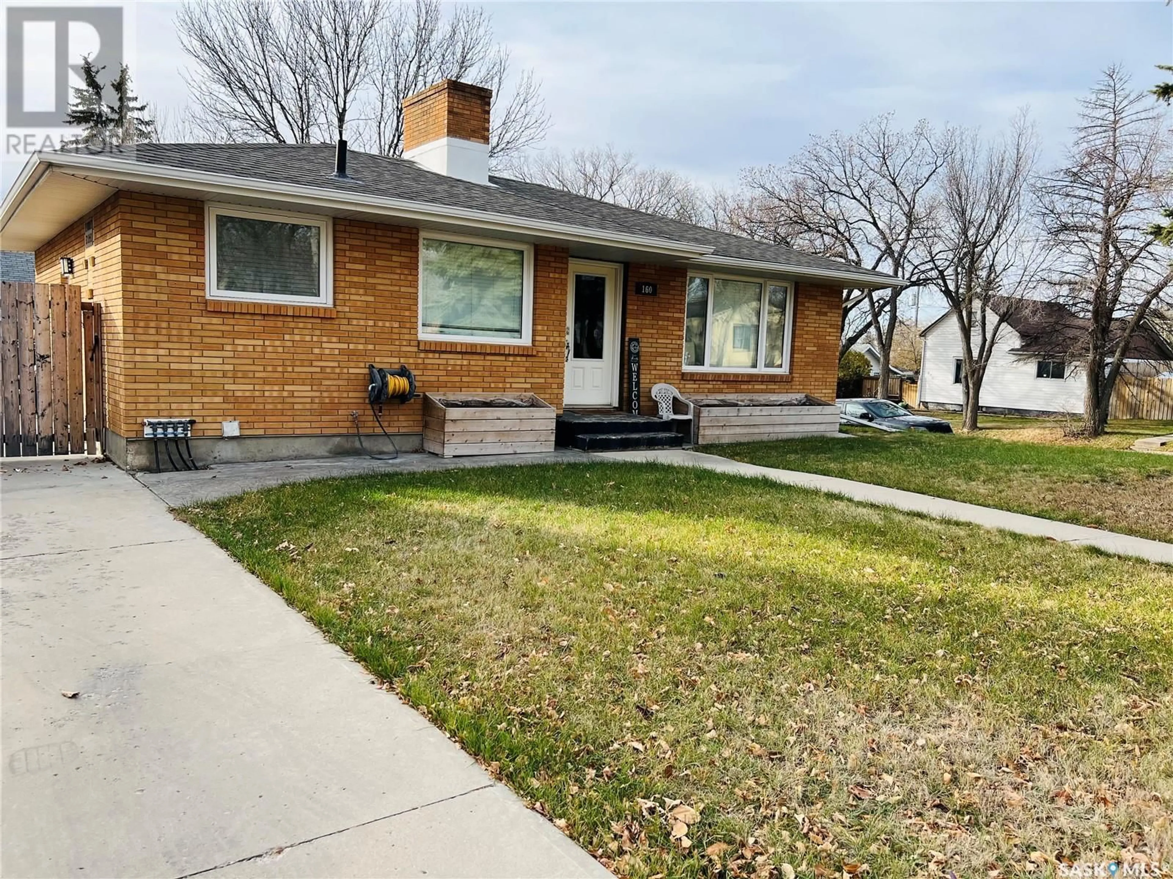 Frontside or backside of a home, the street view for 160 Lorne STREET W, Swift Current Saskatchewan S9H0J5