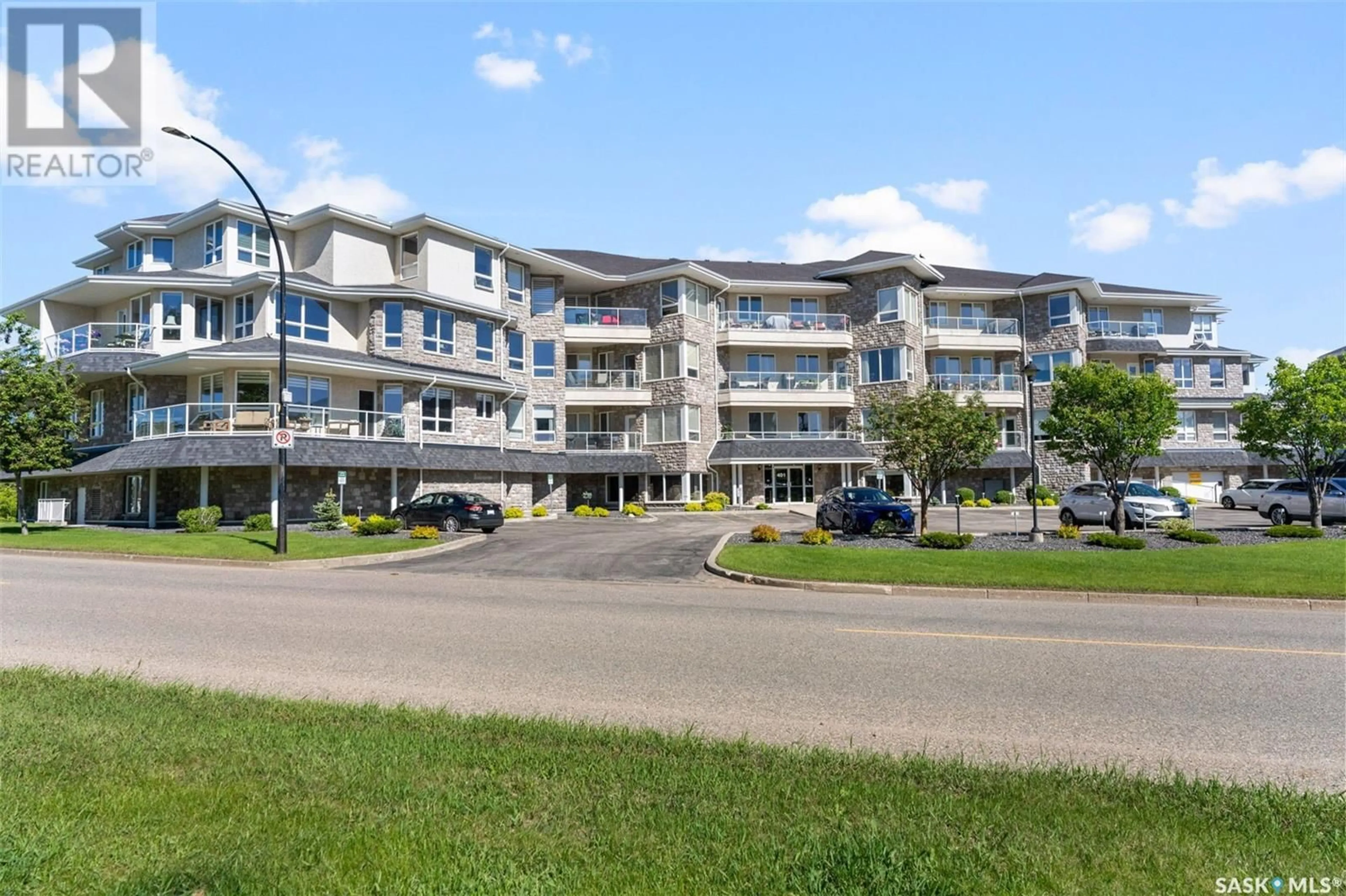 A pic from exterior of the house or condo, the front or back of building for 303 401 Cartwright STREET, Saskatoon Saskatchewan S7T0B3