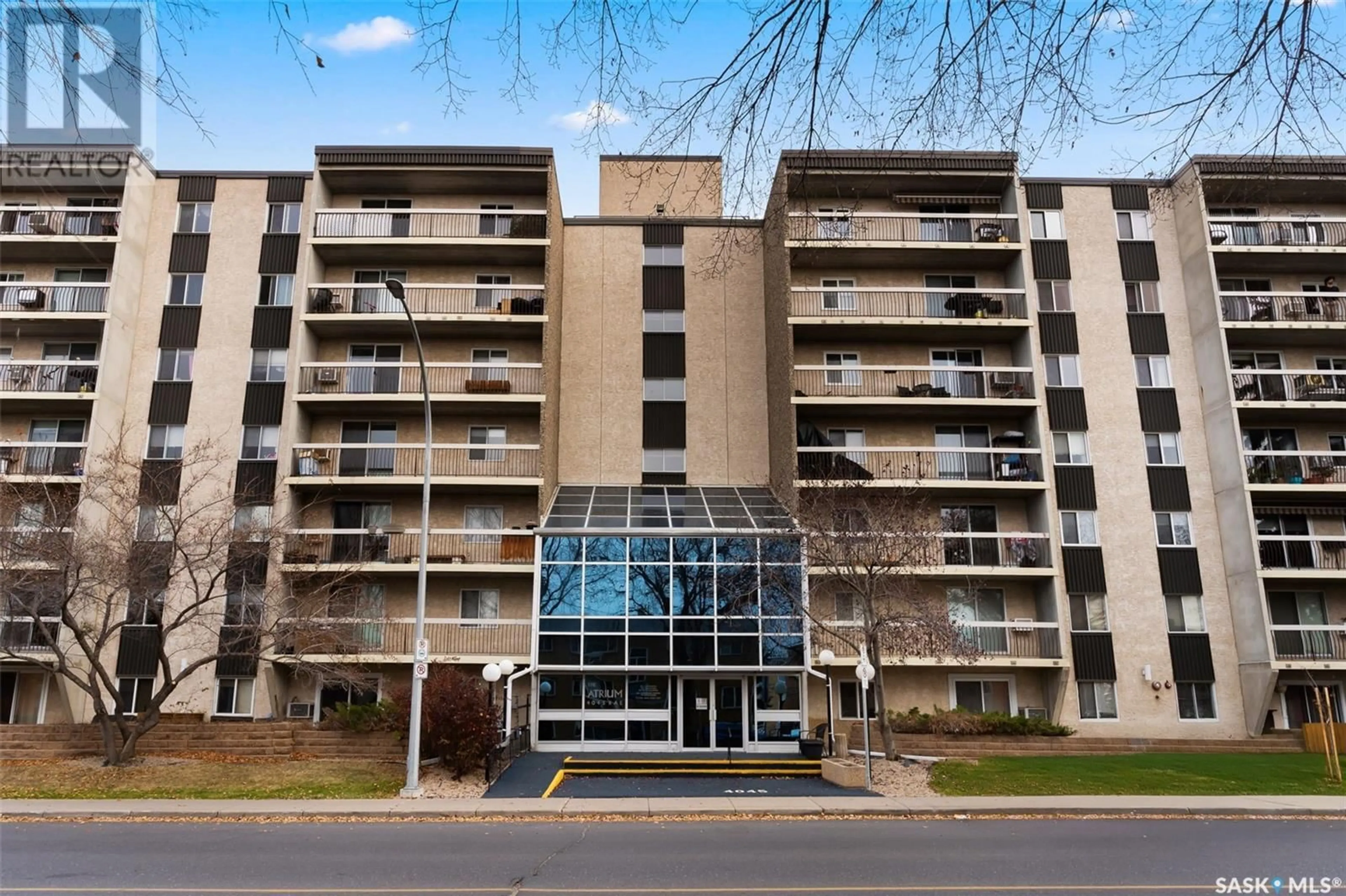 A pic from exterior of the house or condo, the front or back of building for 613 4045 RAE STREET, Regina Saskatchewan S4S6Y8