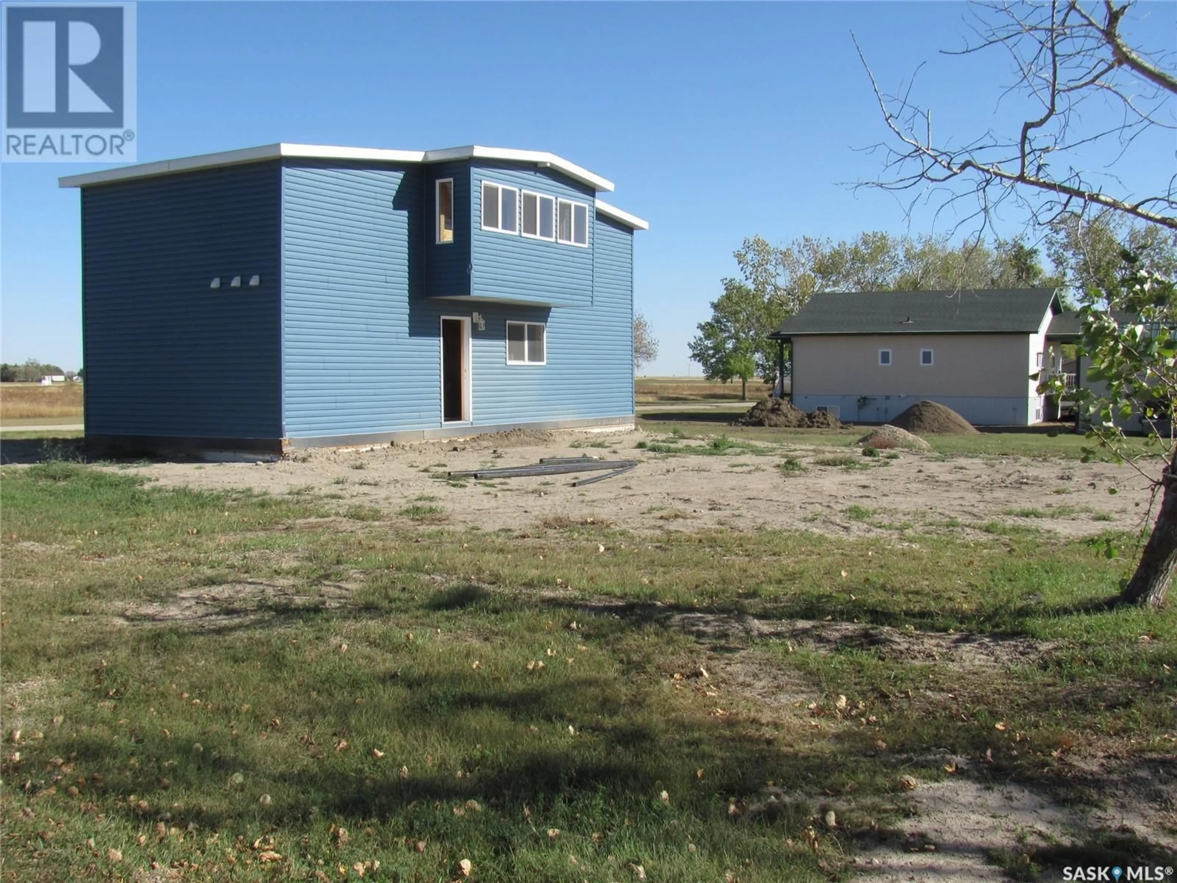 Shed for 701 Pfeffer AVENUE, Elbow Saskatchewan S0H1J0