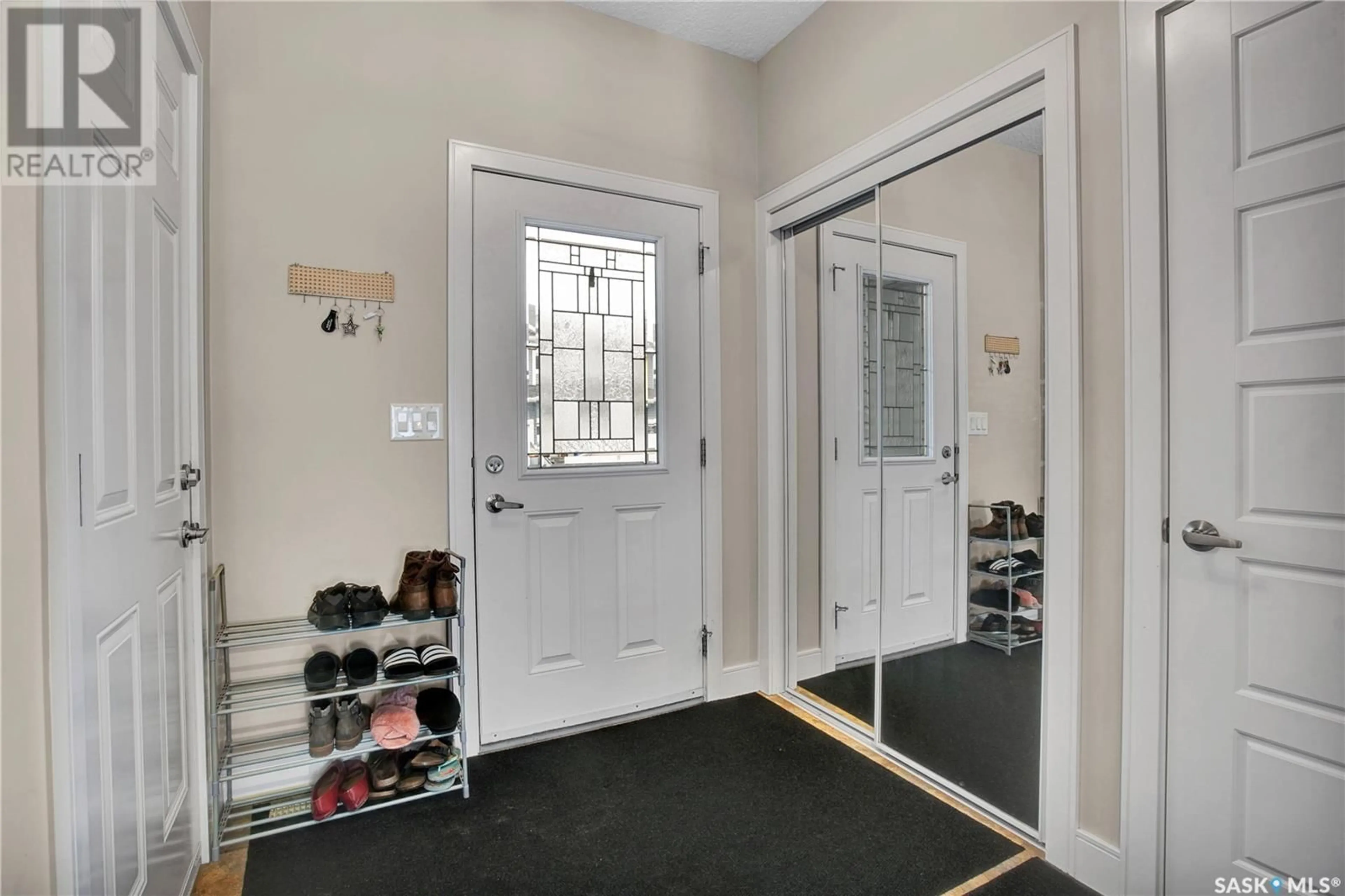 Indoor entryway, unknown floor for 31 115 Veltkamp CRESCENT, Saskatoon Saskatchewan S7T0T7