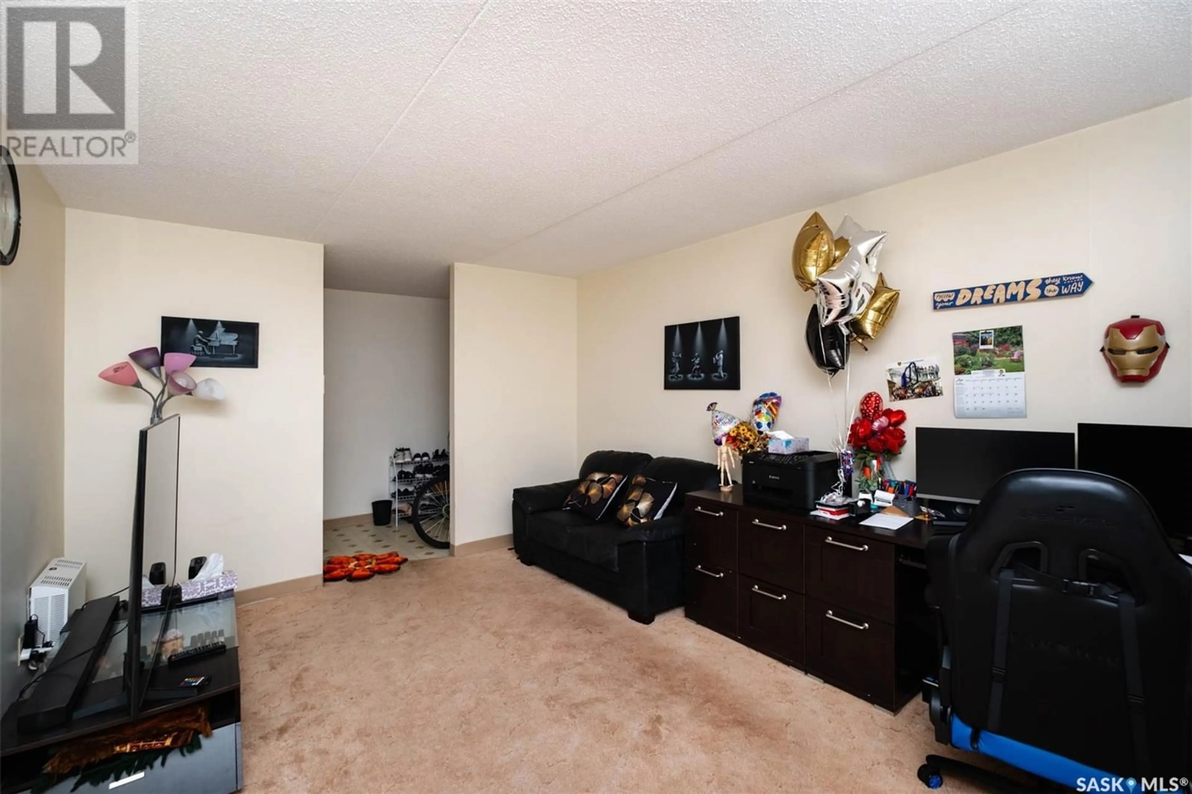 A pic of a room, carpet floors for 24 19 Centennial STREET, Regina Saskatchewan S4S6P8