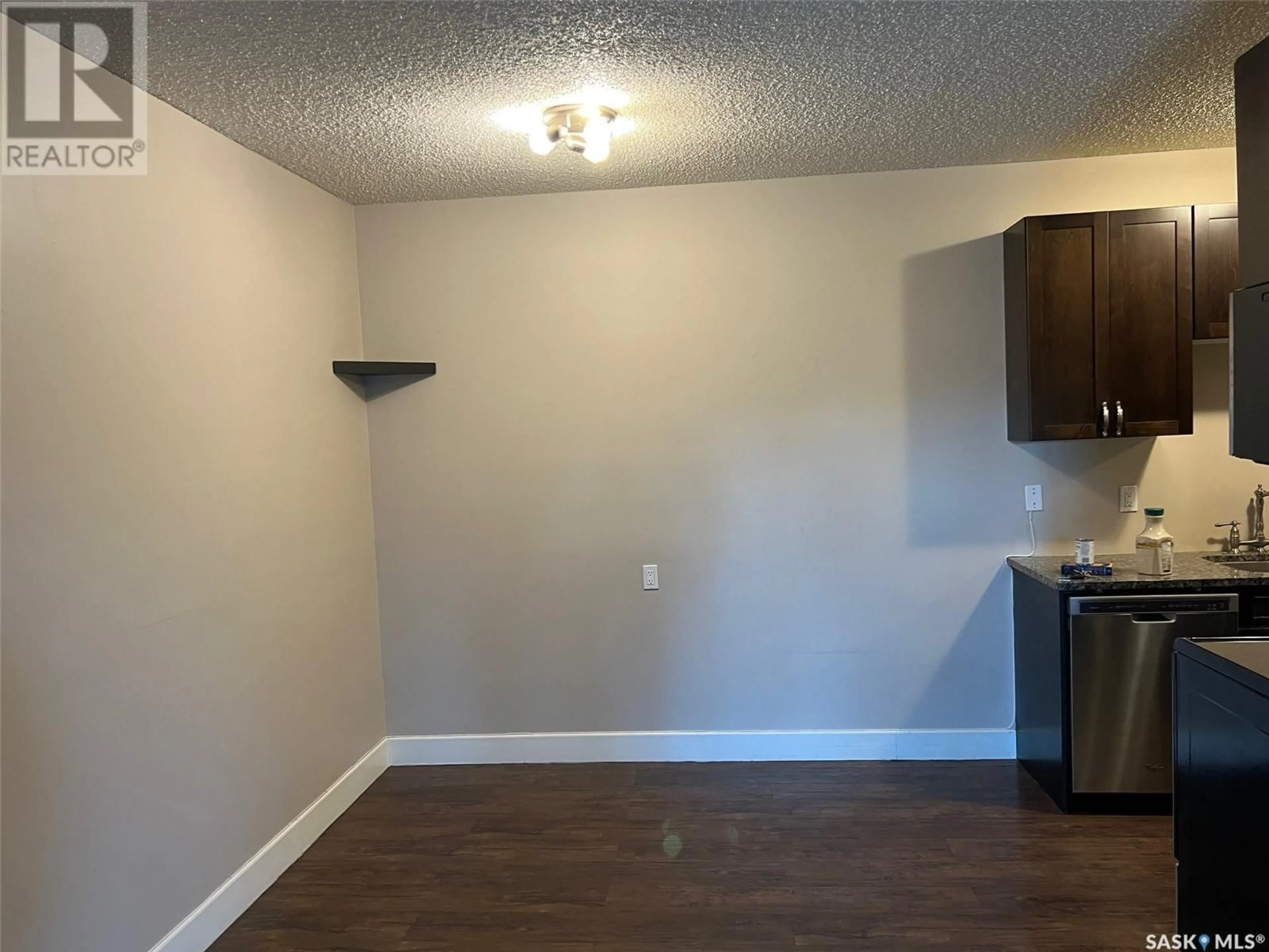 A pic of a room, unknown floor for 304 929 Northumberland AVENUE, Saskatoon Saskatchewan S7L3W8