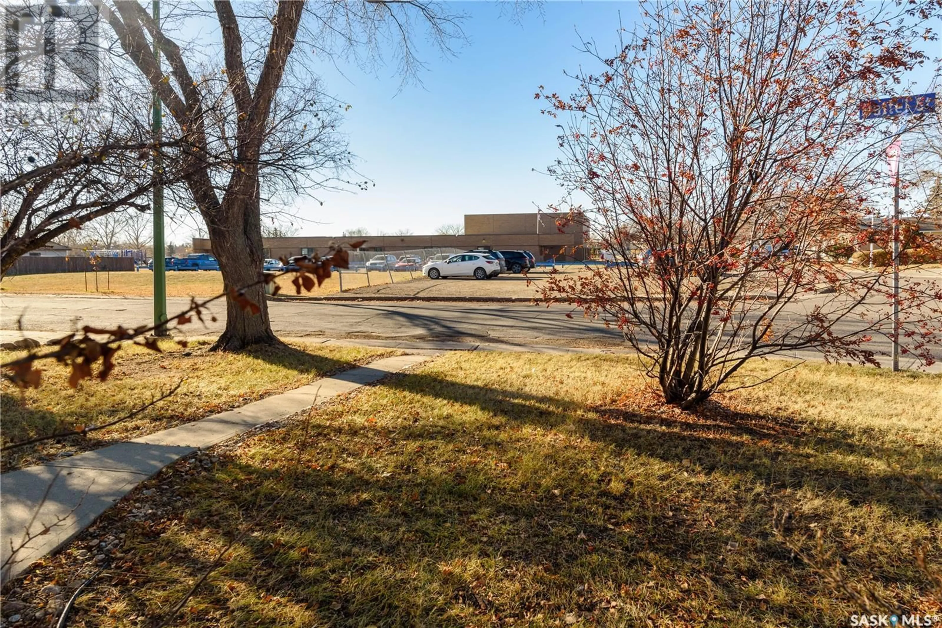 A pic from exterior of the house or condo, the street view for 847 BATTEL STREET N, Regina Saskatchewan S4X1Y4