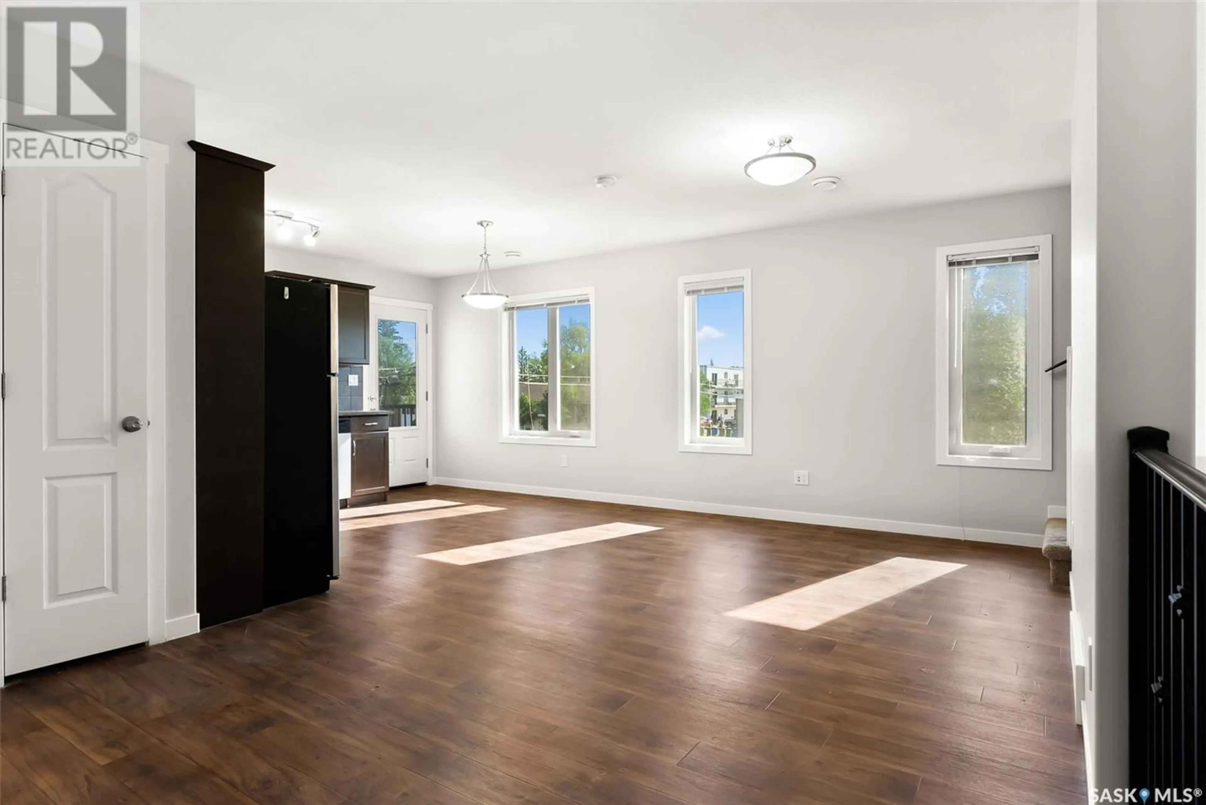 Other indoor space, wood floors for 118 1210 Empress STREET, Regina Saskatchewan S4T1G7