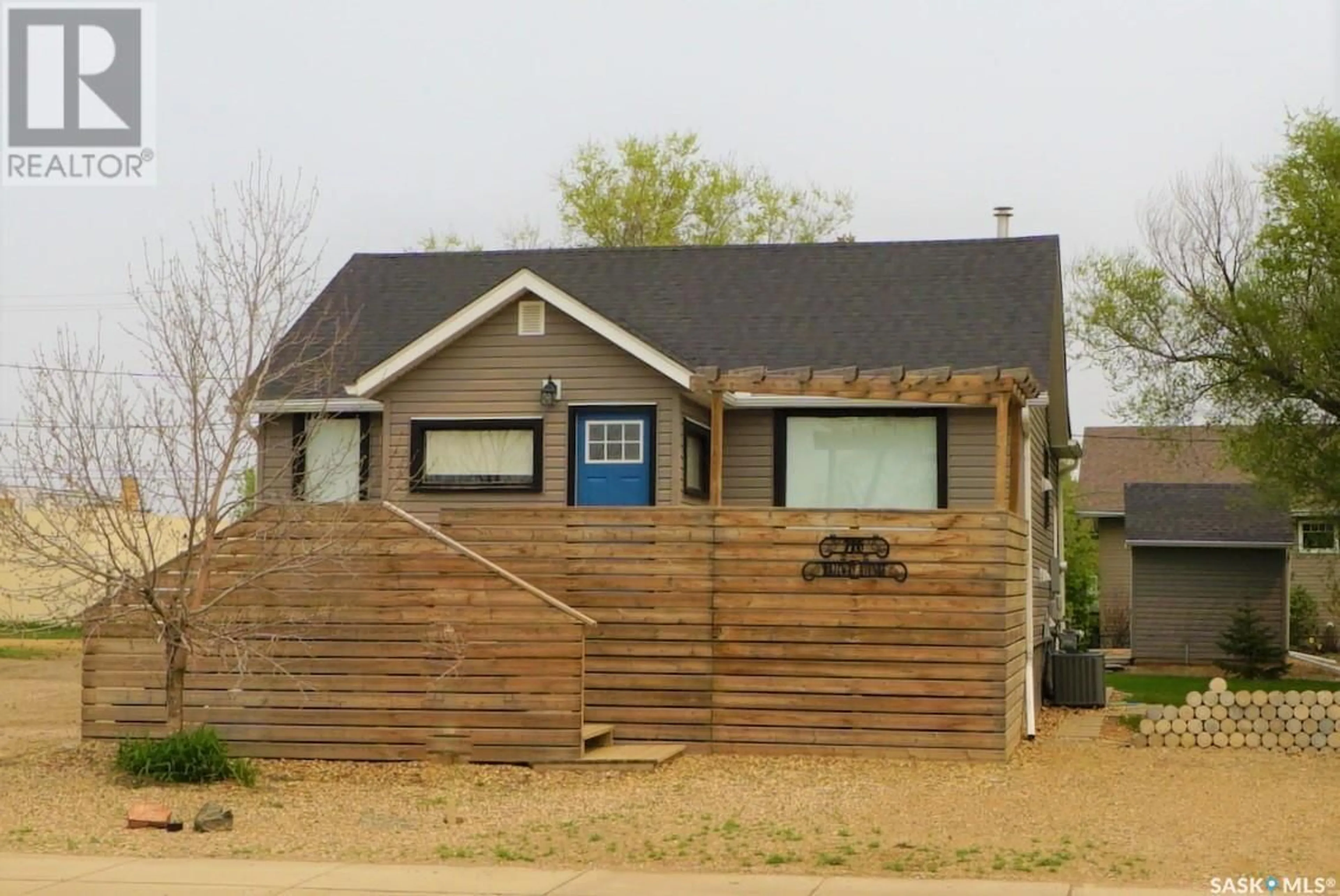 Frontside or backside of a home, cottage for 710 Railway AVENUE, Milestone Saskatchewan S0G3L0