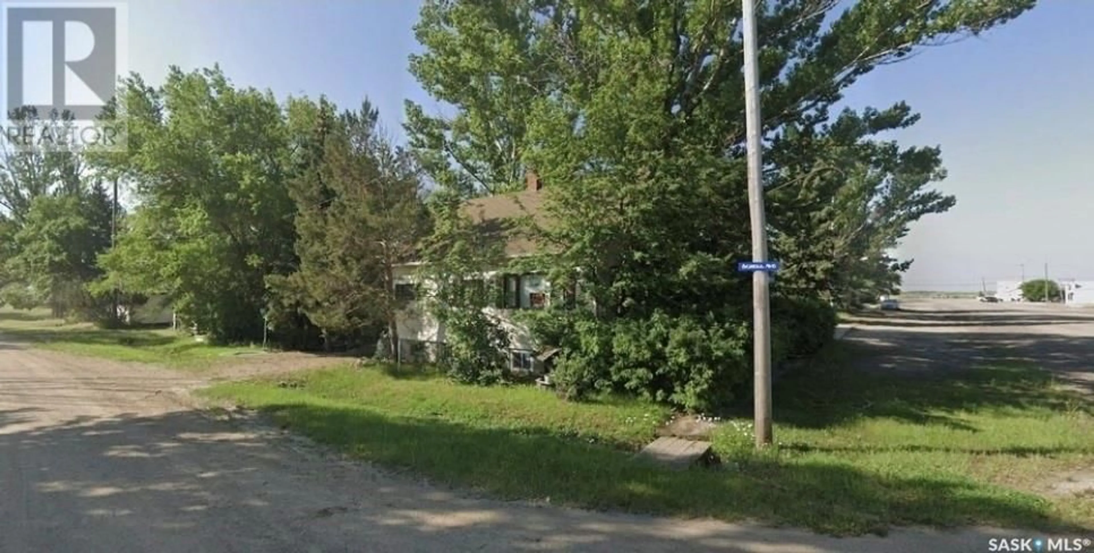 Frontside or backside of a home, the street view for 830 Main Street, Holdfast Saskatchewan S0G2H0