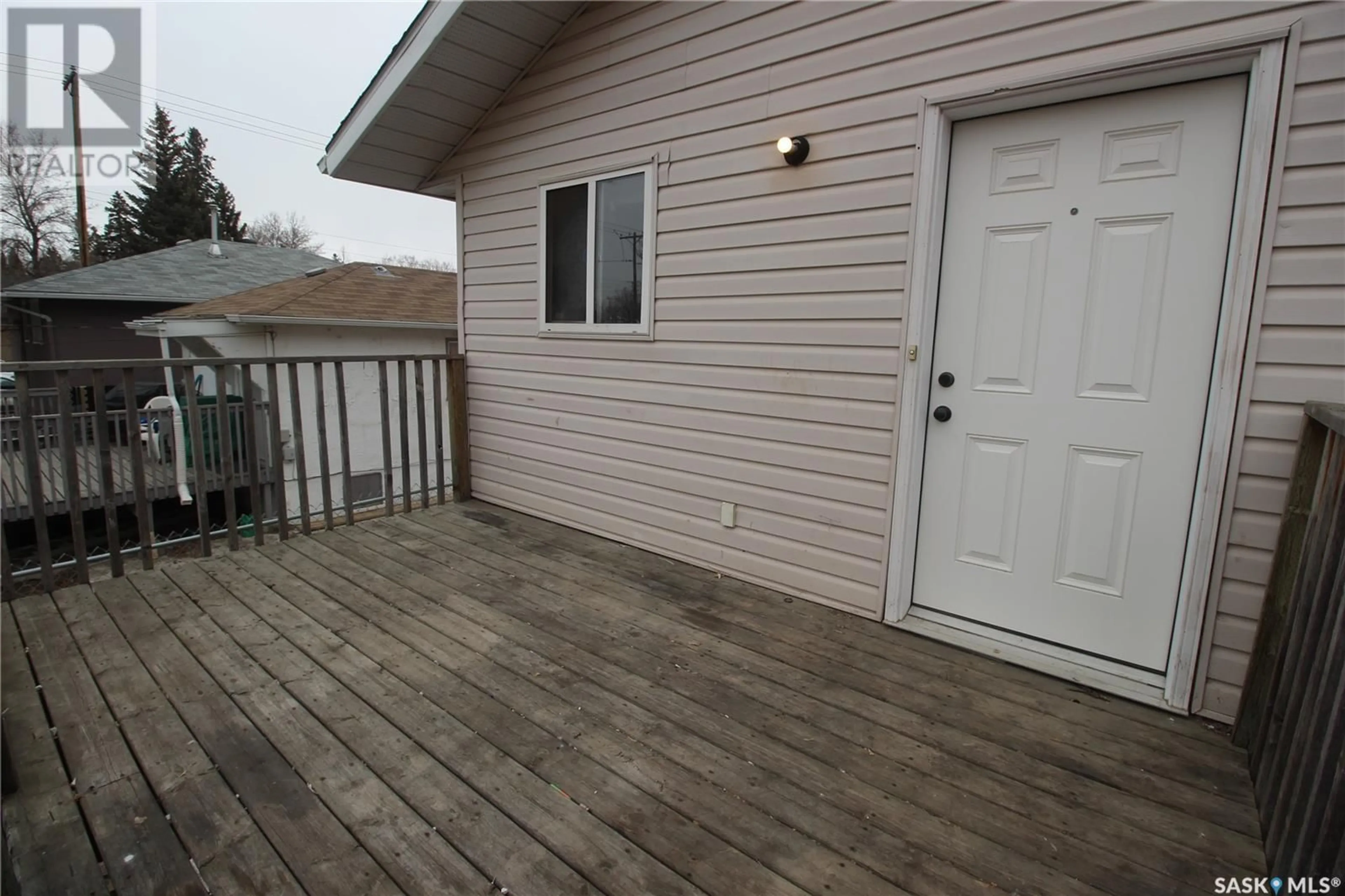 Patio, cottage for 407 U AVENUE S, Saskatoon Saskatchewan S7M3C5