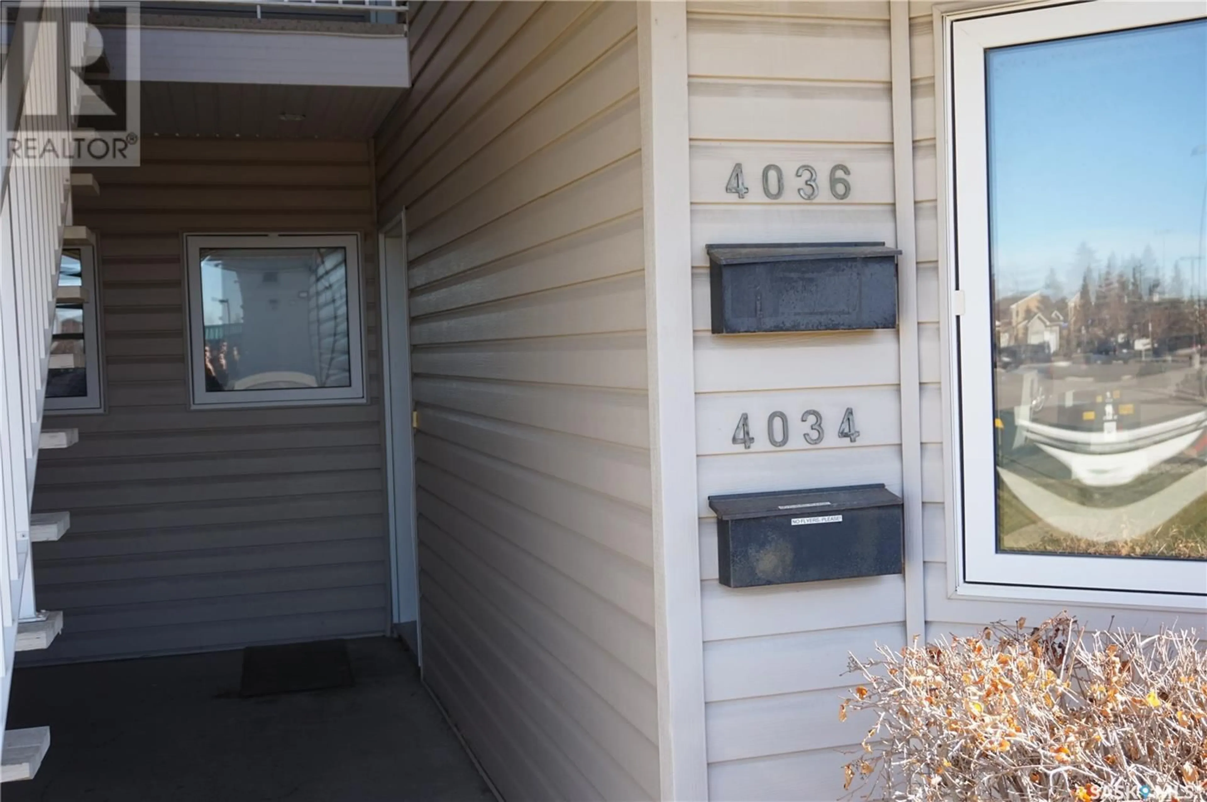 A pic from exterior of the house or condo, the front or back of building for 4034 Buckingham DRIVE E, Regina Saskatchewan S4V3A9