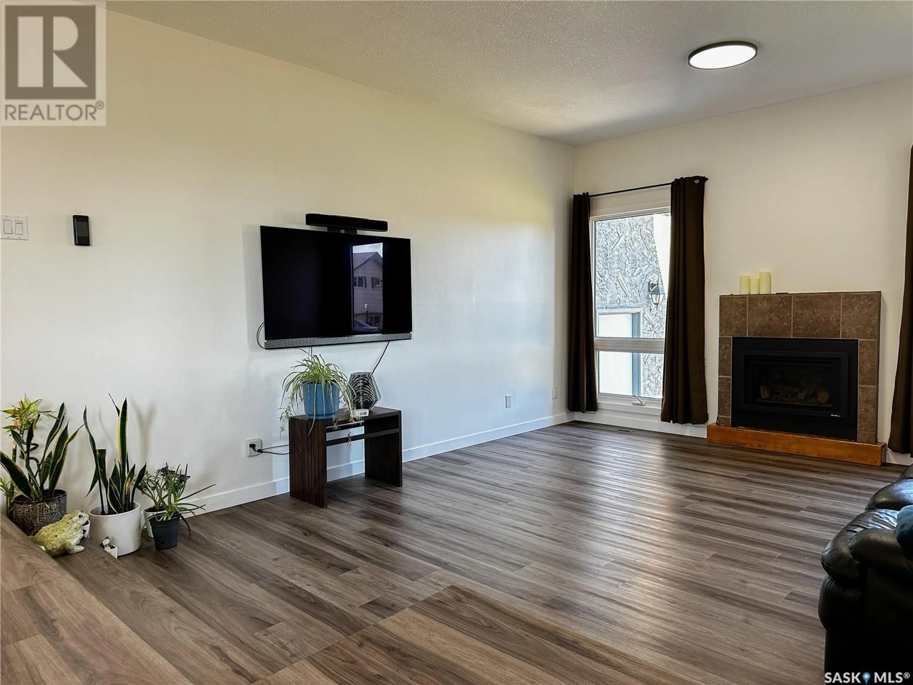 A pic of a room, wood floors for 58 Dunfield CRESCENT, Meadow Lake Saskatchewan S9X1C4