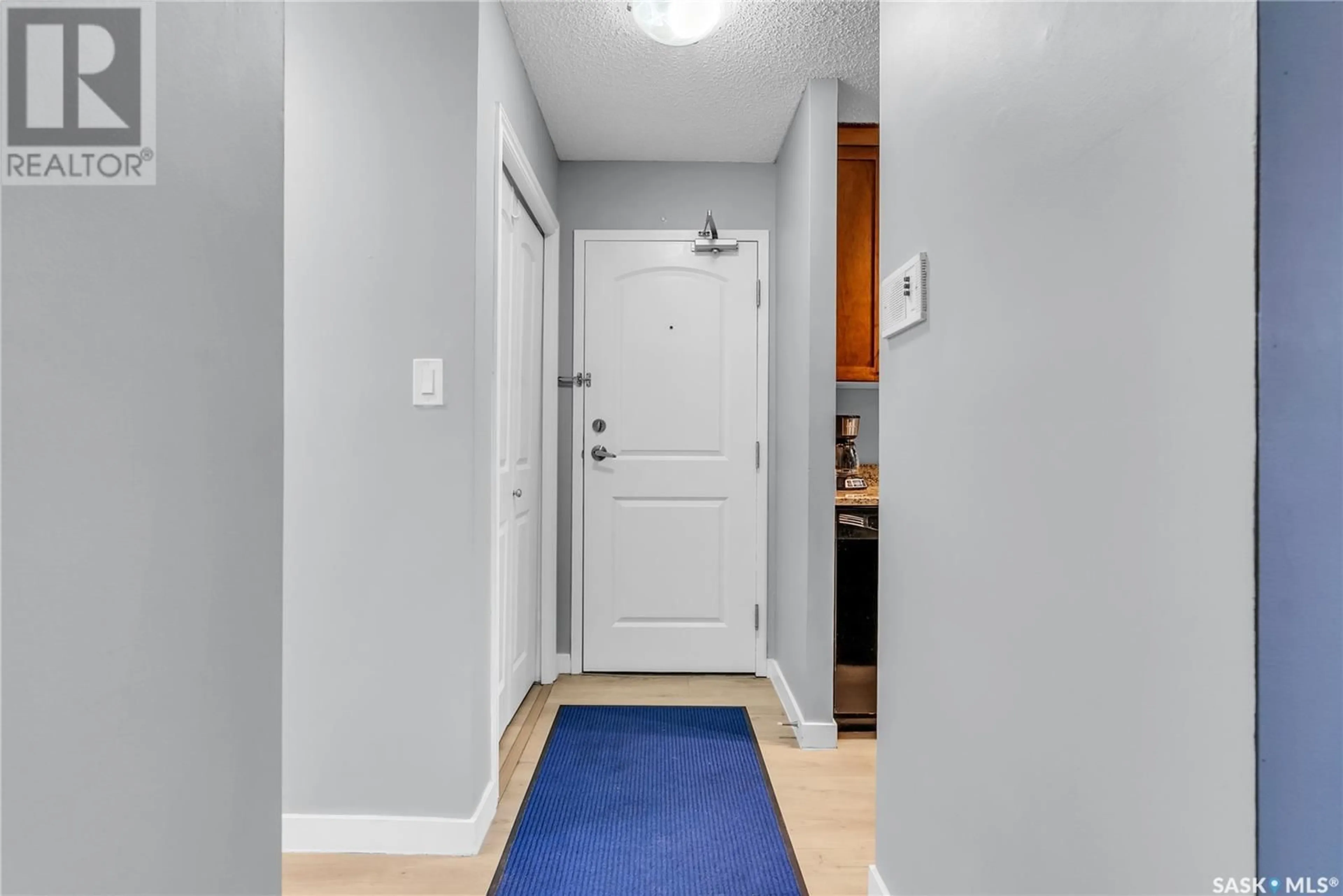 Indoor entryway, not visible floor for 103 258 Pinehouse PLACE, Saskatoon Saskatchewan S7K4X1