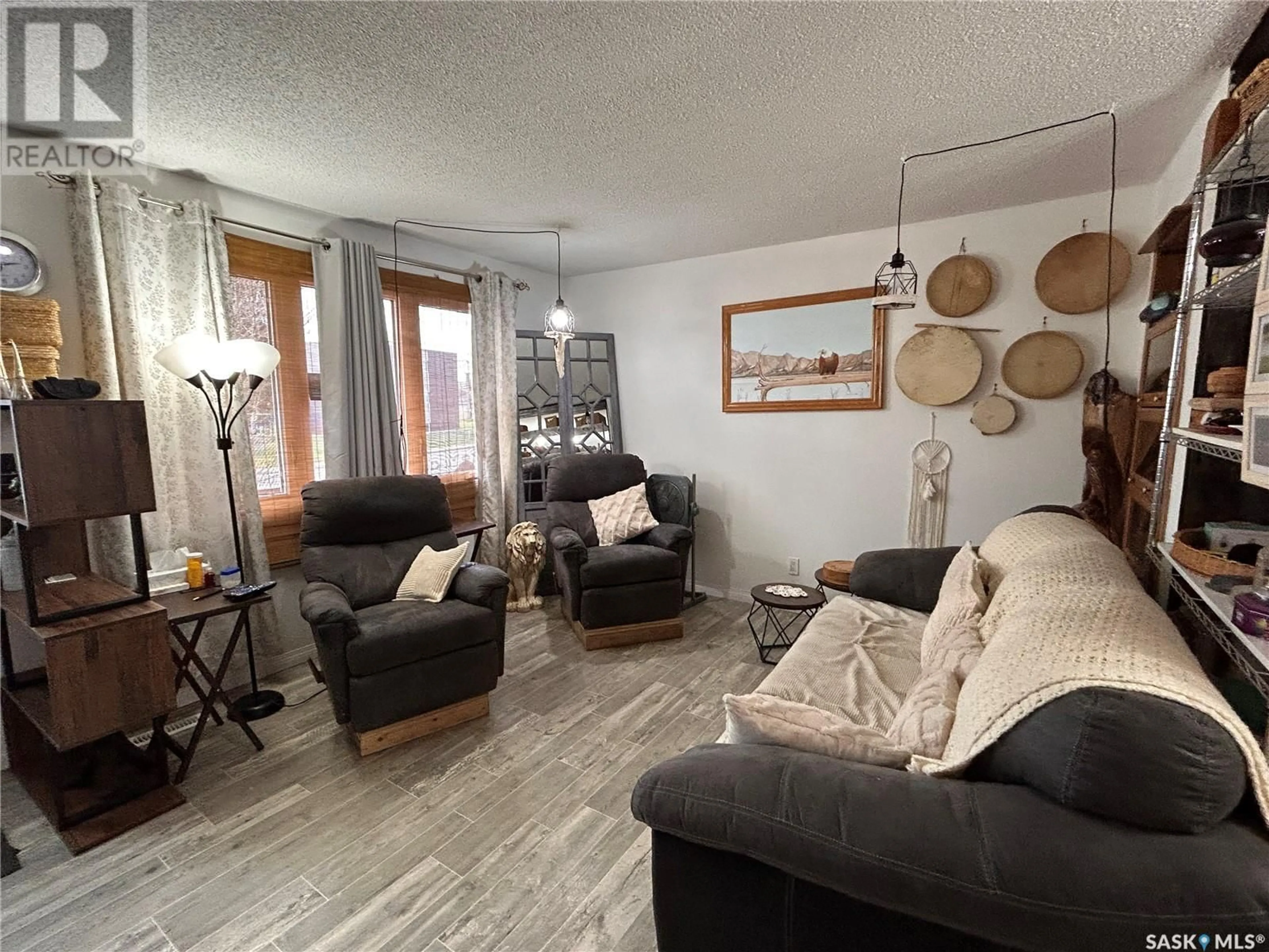 Living room, wood floors for 1872 St Laurent DRIVE, North Battleford Saskatchewan S9A1Y6