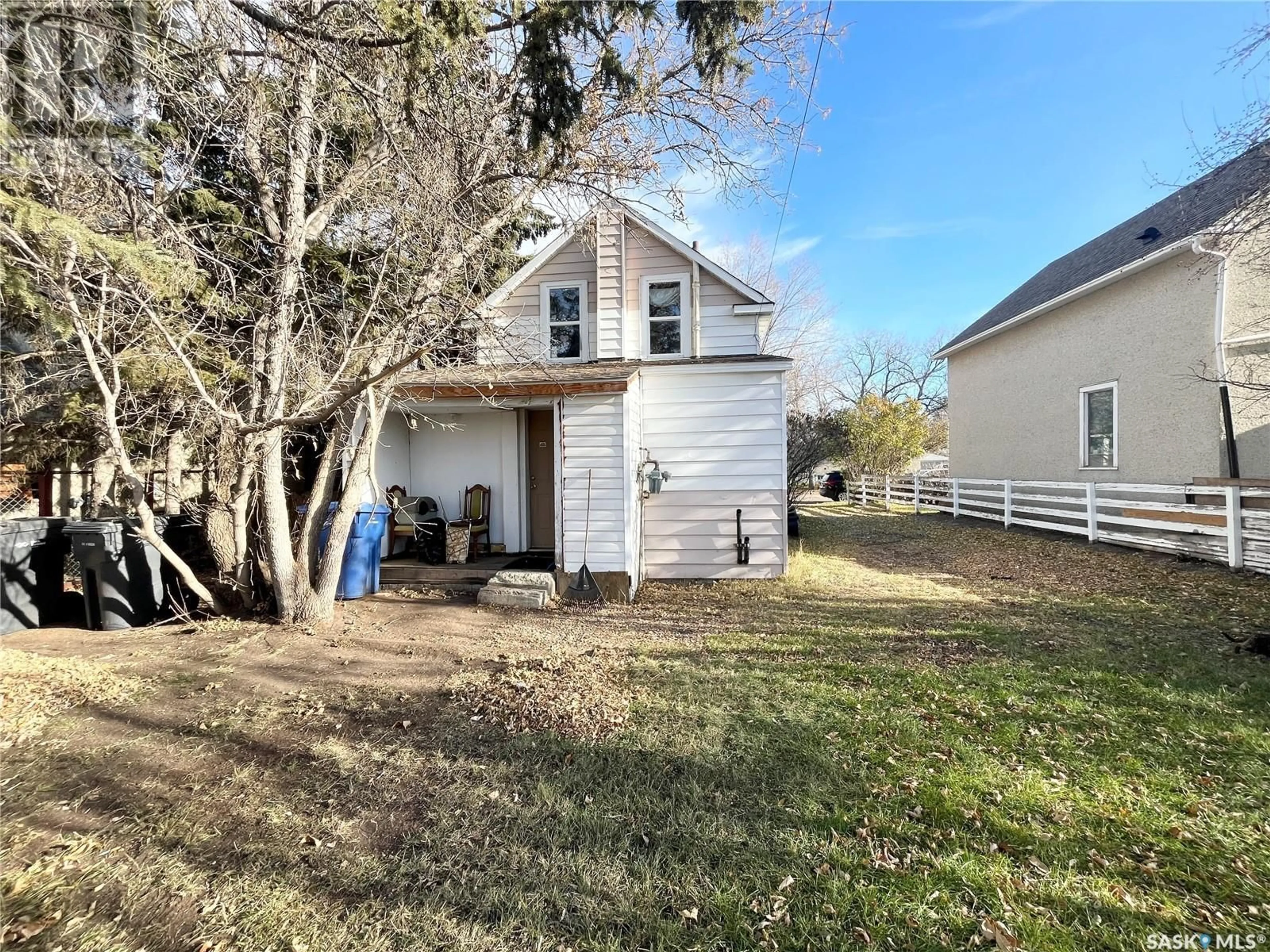 Shed for 981 108th STREET, North Battleford Saskatchewan S9A2A7