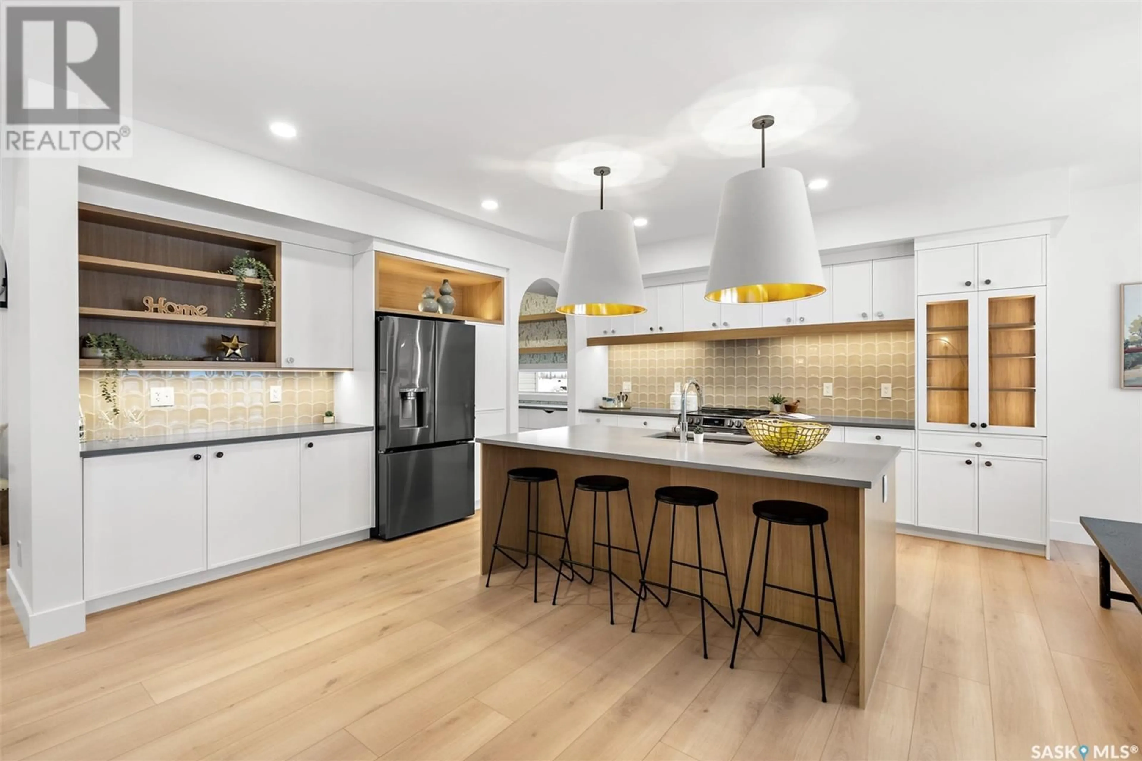Open concept kitchen, unknown for 613 WEIR CRESCENT, Warman Saskatchewan S0K4S4
