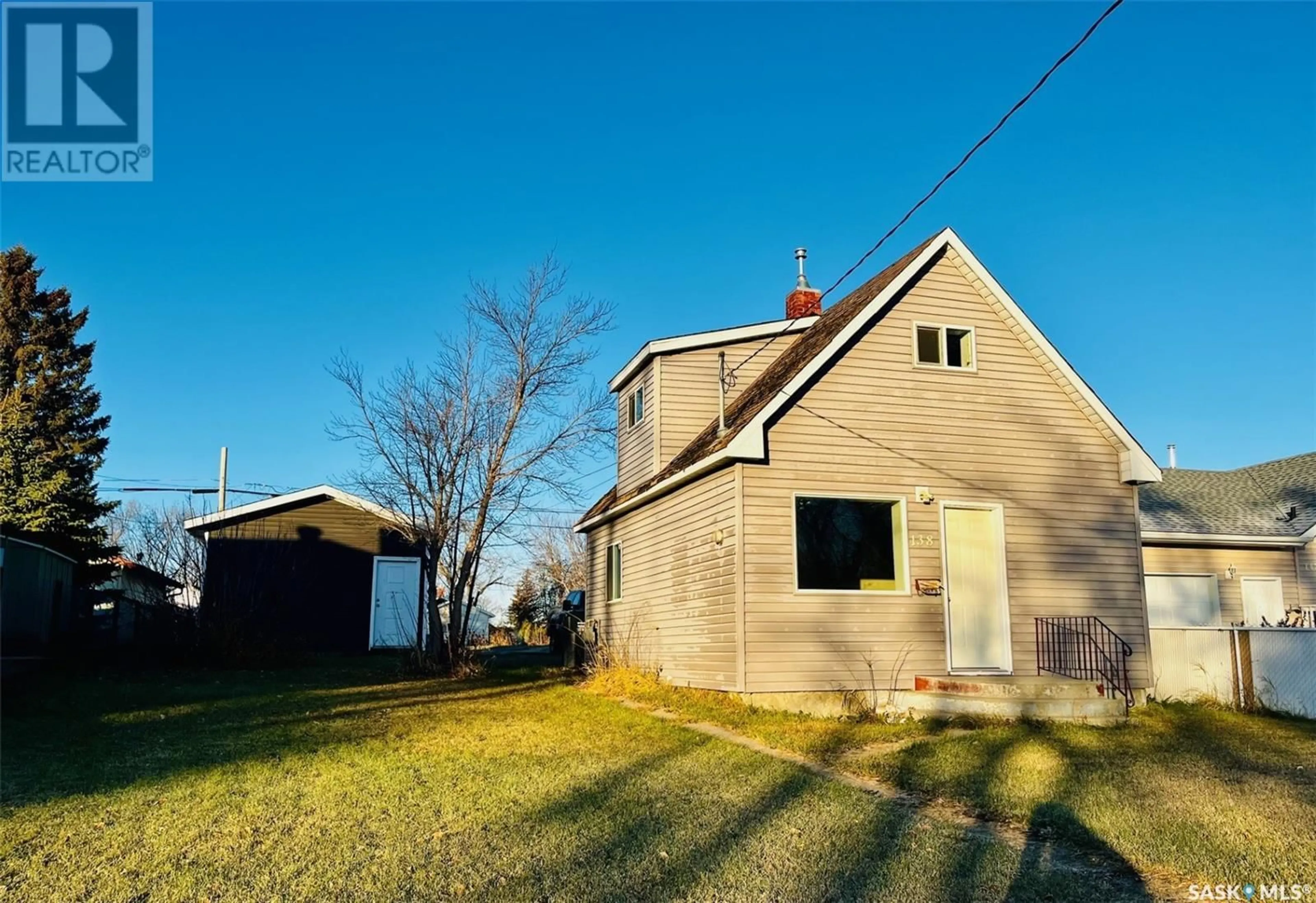 Frontside or backside of a home, cottage for 138 Wellington AVENUE, Yorkton Saskatchewan S3N1Y4