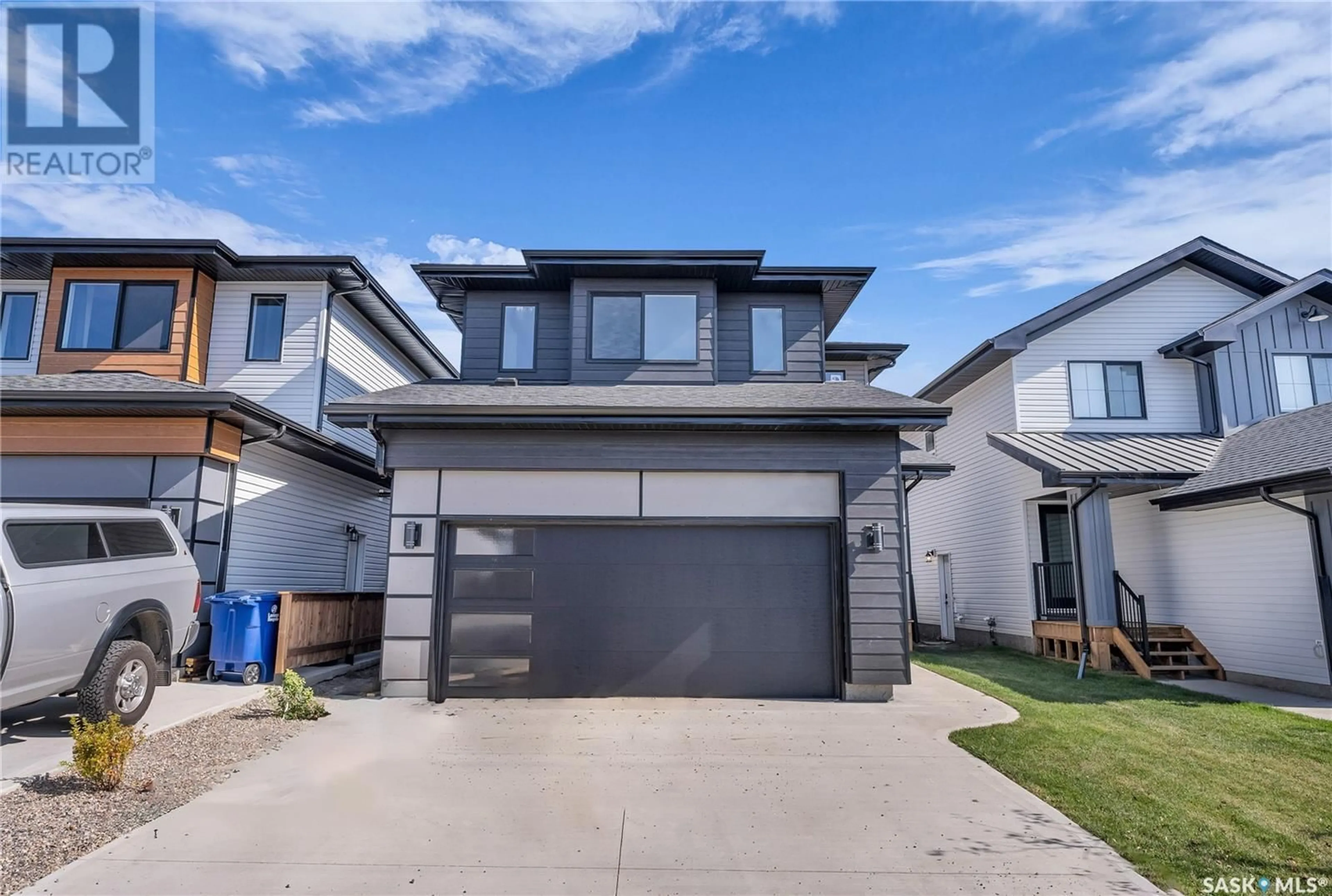 Frontside or backside of a home, the street view for 356 Leskiw BEND, Saskatoon Saskatchewan S7V1R4