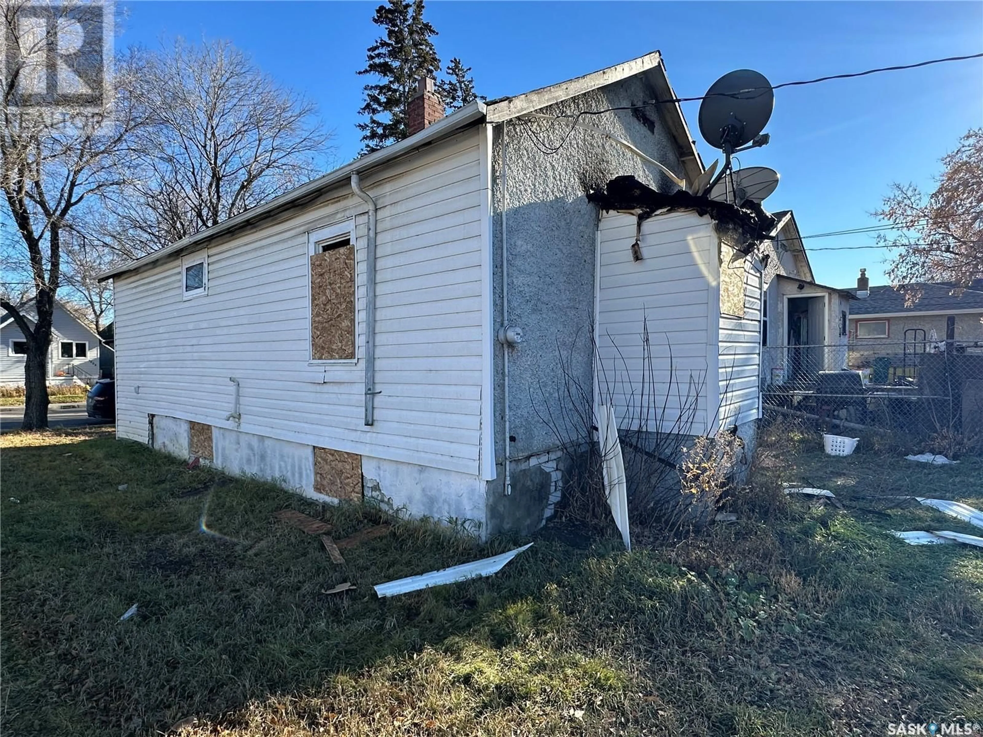 Frontside or backside of a home, the front or back of building for 1000 Retallack STREET, Regina Saskatchewan S4T2H3