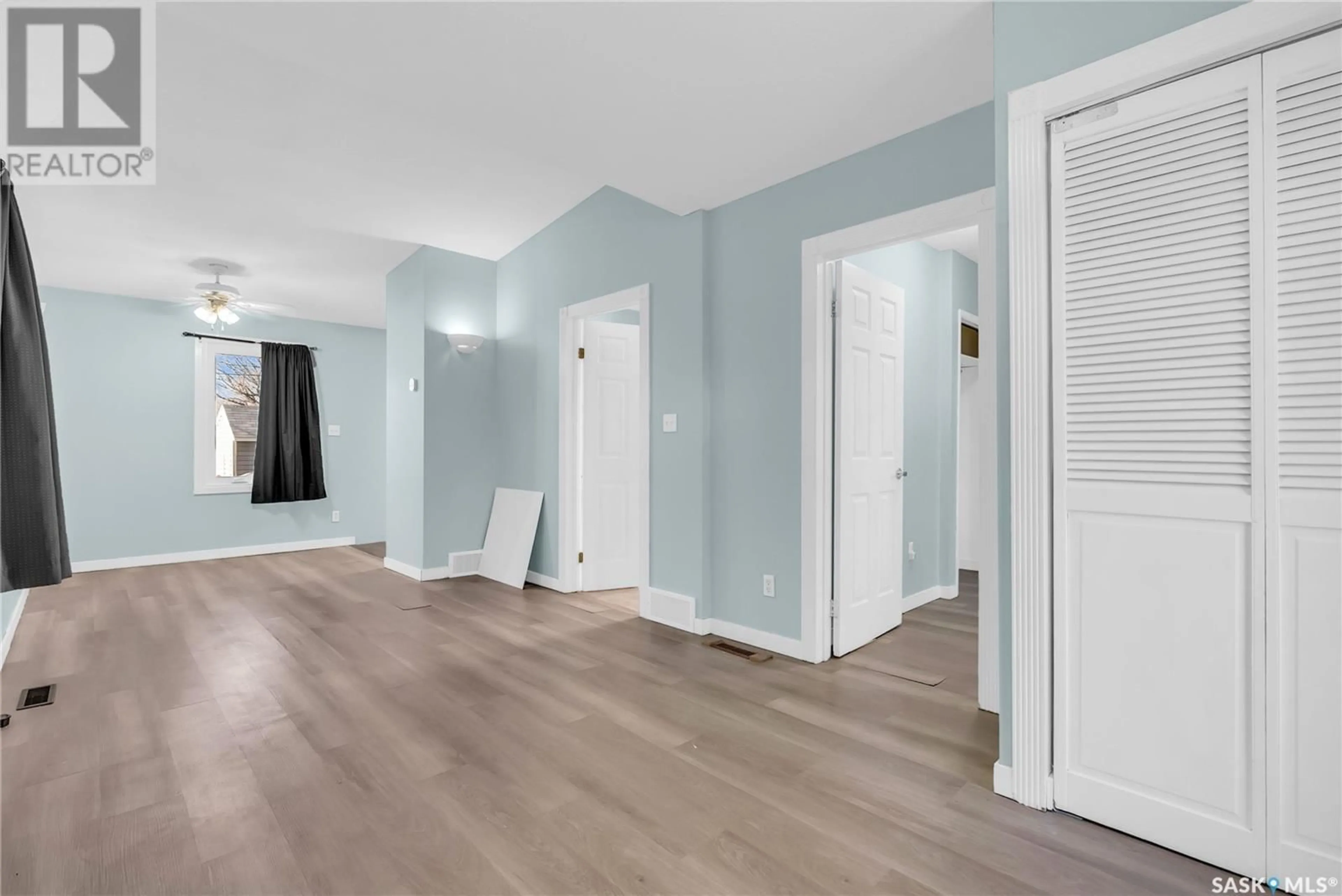 A pic of a room, wood floors for 511 I AVENUE N, Saskatoon Saskatchewan S7L2G9