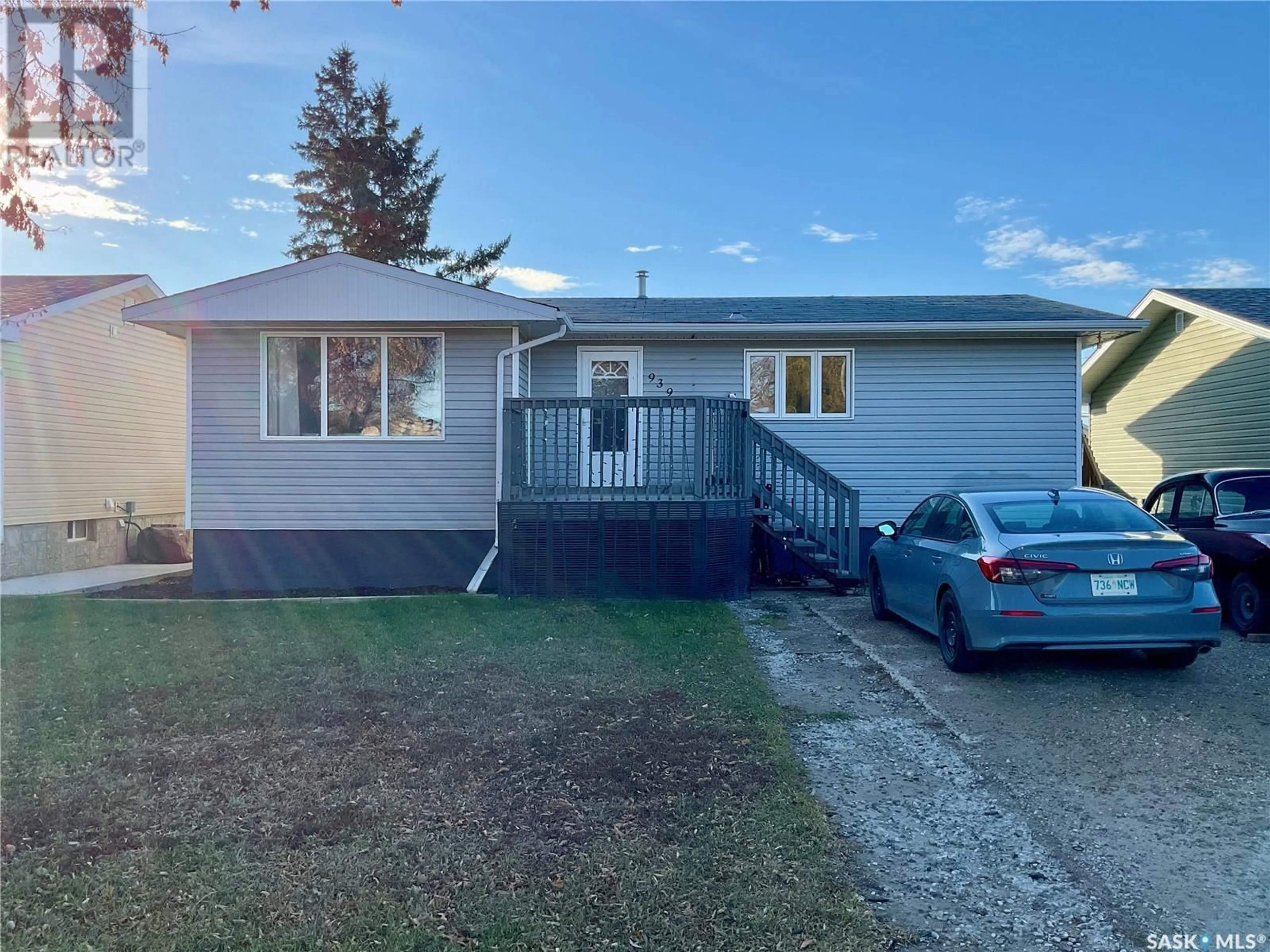 Frontside or backside of a home, cottage for 939 BROWN STREET, Moose Jaw Saskatchewan S6H2Z1