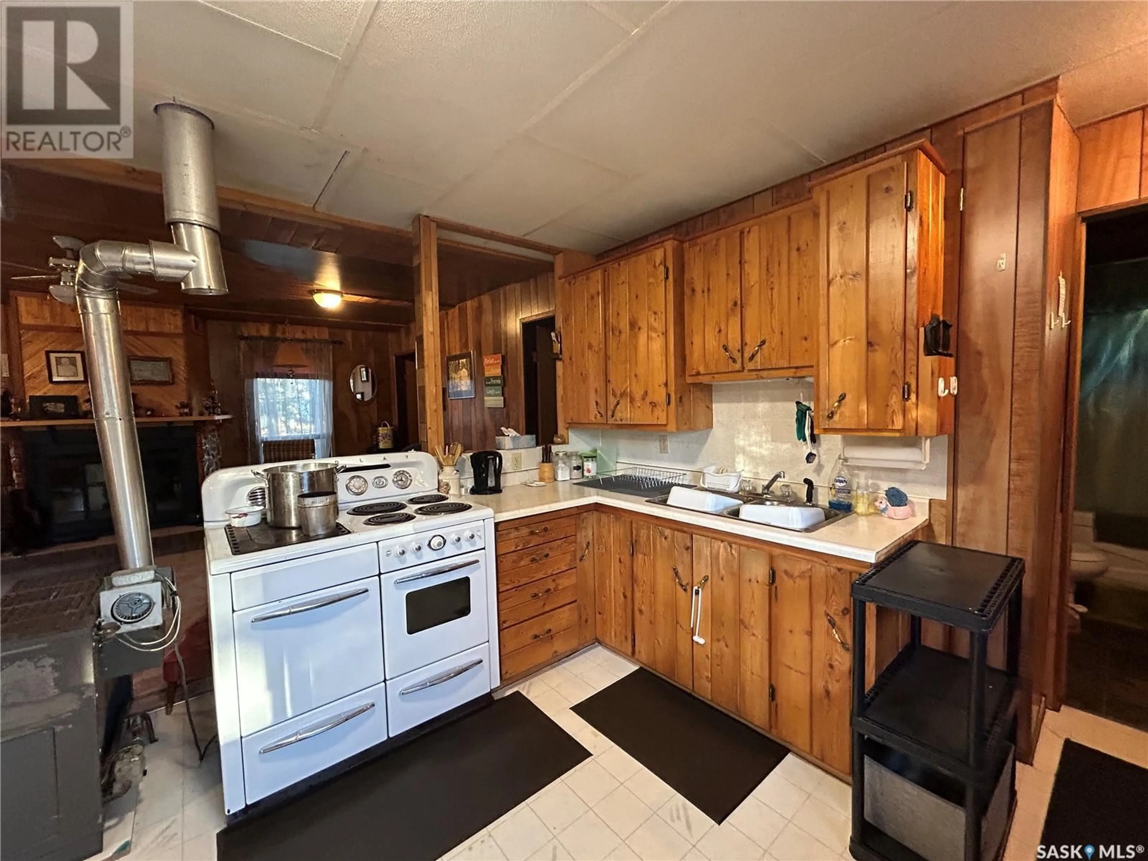 Kitchen, cottage for 24 Walter STREET, Candle Lake Saskatchewan S0J3E0