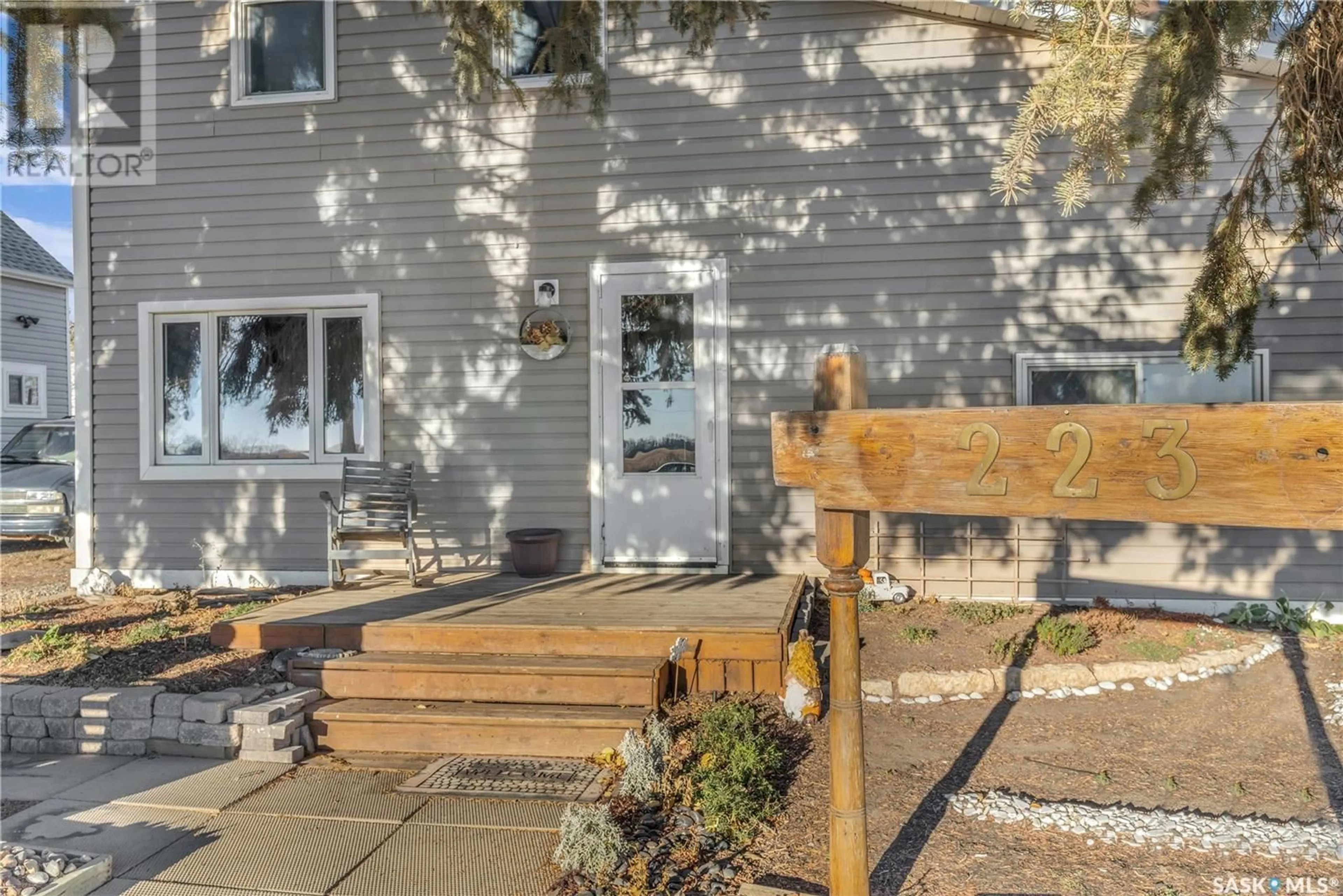 A pic from exterior of the house or condo, the fenced backyard for 223 Railway AVENUE, Vibank Saskatchewan S0G4Y0