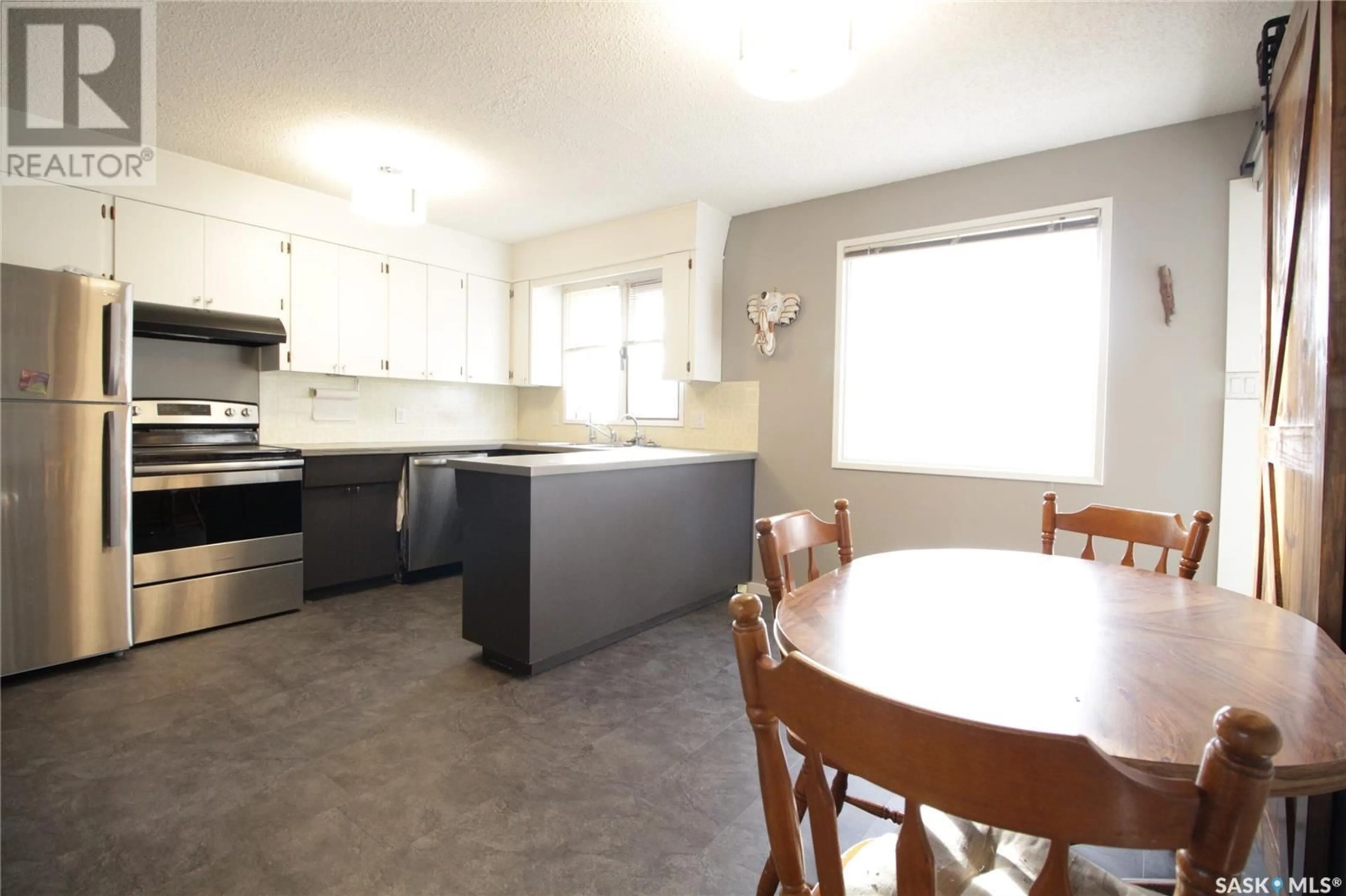 Open concept kitchen for 518 Gertie STREET, Moosomin Saskatchewan S0G3N0