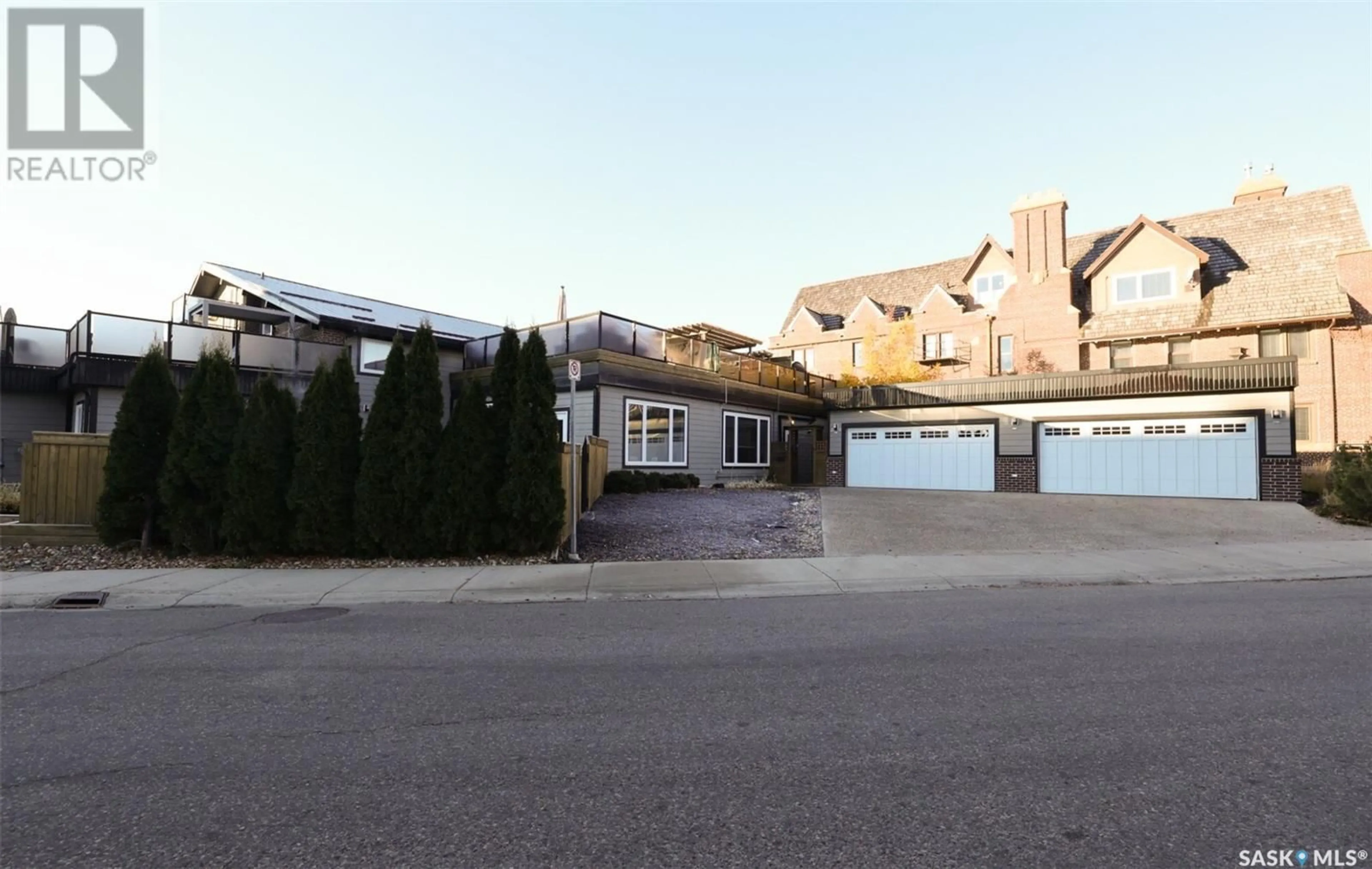 Frontside or backside of a home, the street view for 6 1651 Anson ROAD, Regina Saskatchewan S4P0E1