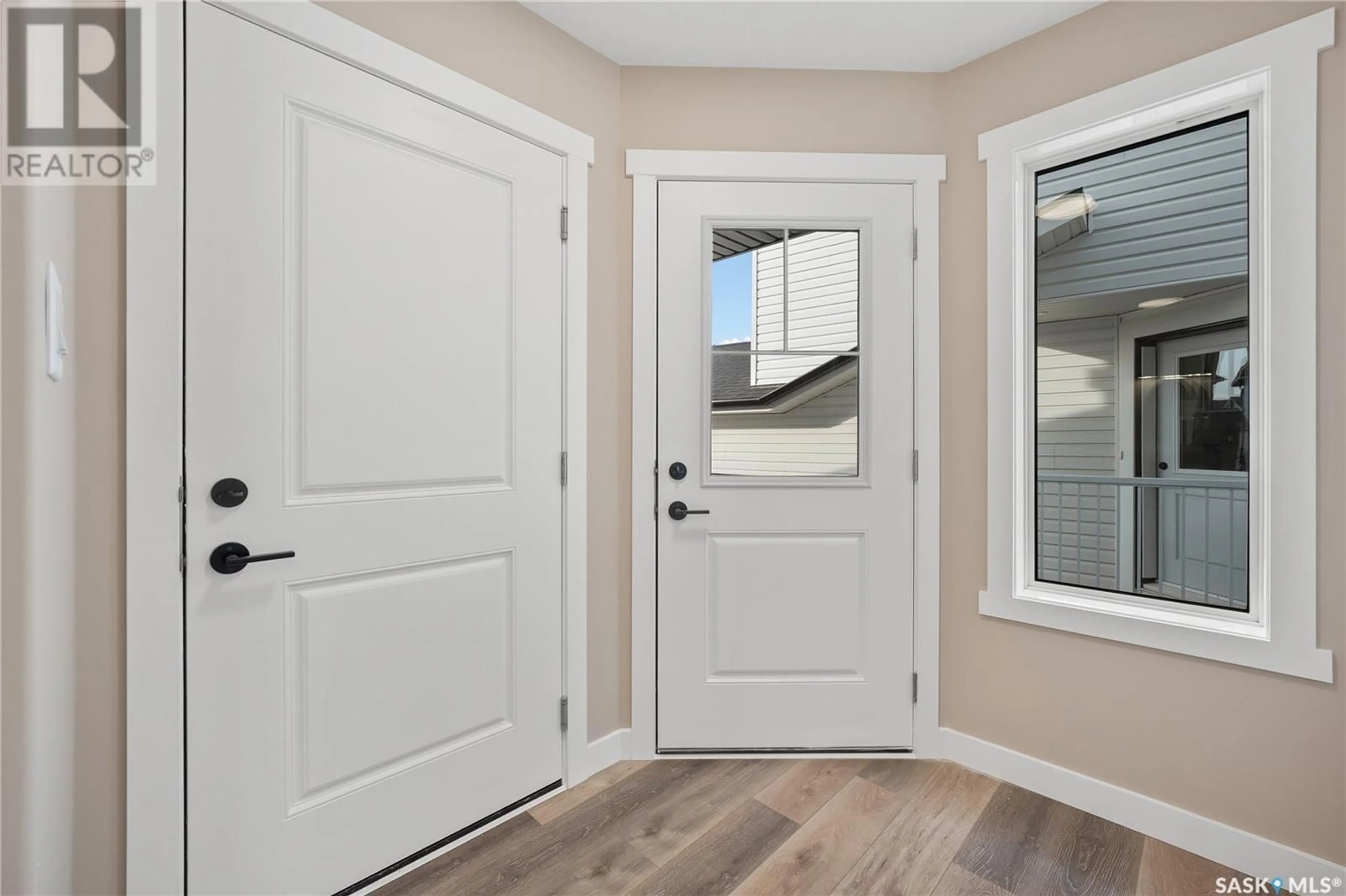 Indoor entryway, wood floors for 4793 Ferndale CRESCENT, Regina Saskatchewan S4V4A5