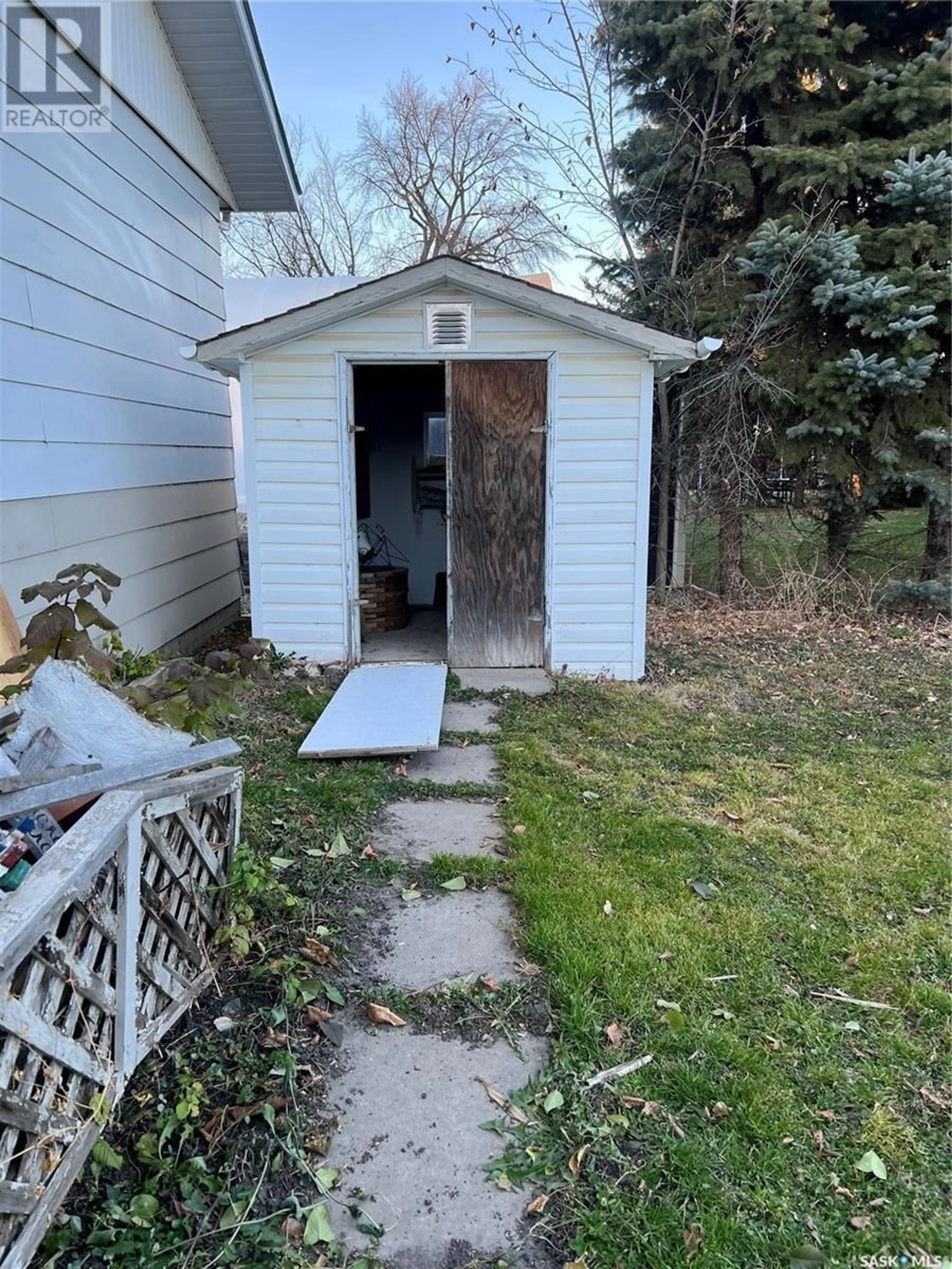 Shed for 228 Katherine AVENUE N, Porcupine Plain Saskatchewan S0E1H0