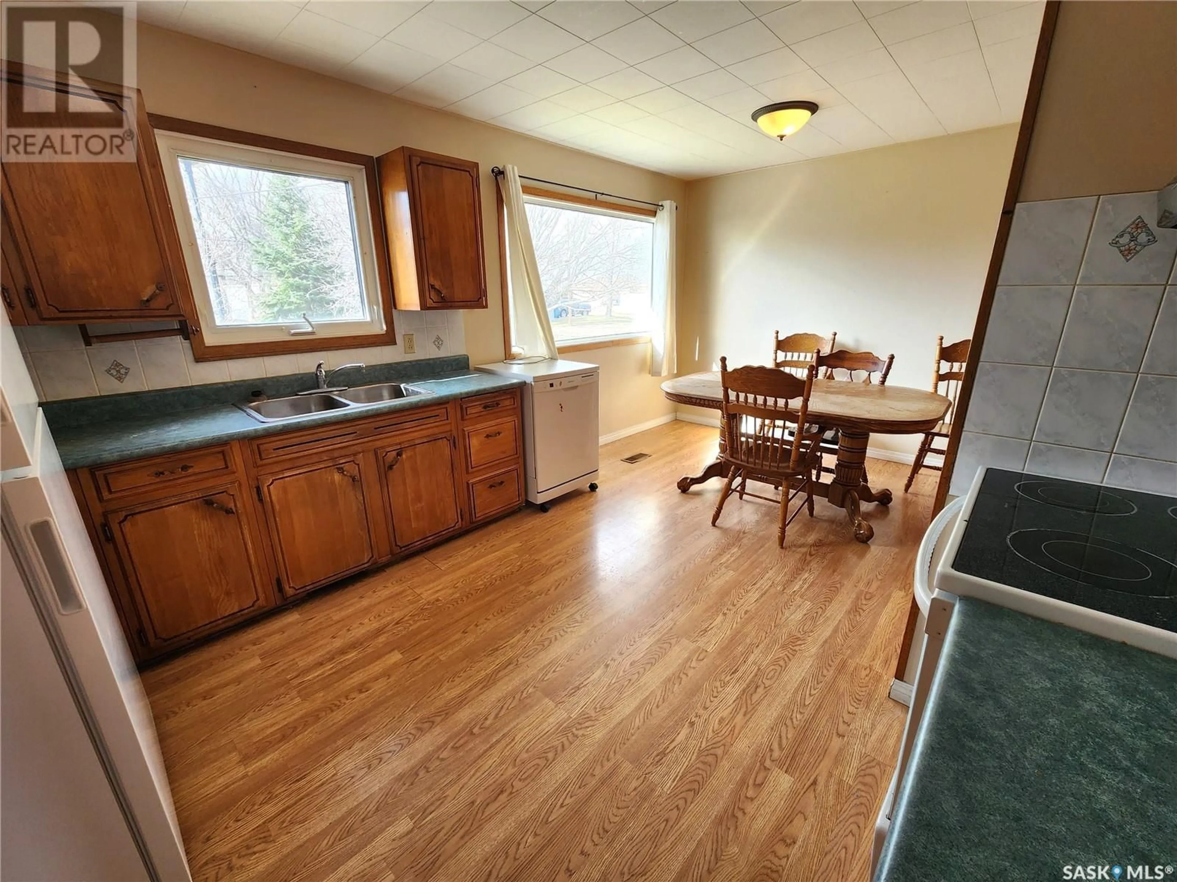 A pic of a room, wood floors for 209 3rd AVENUE E, Lampman Saskatchewan S0C1N0