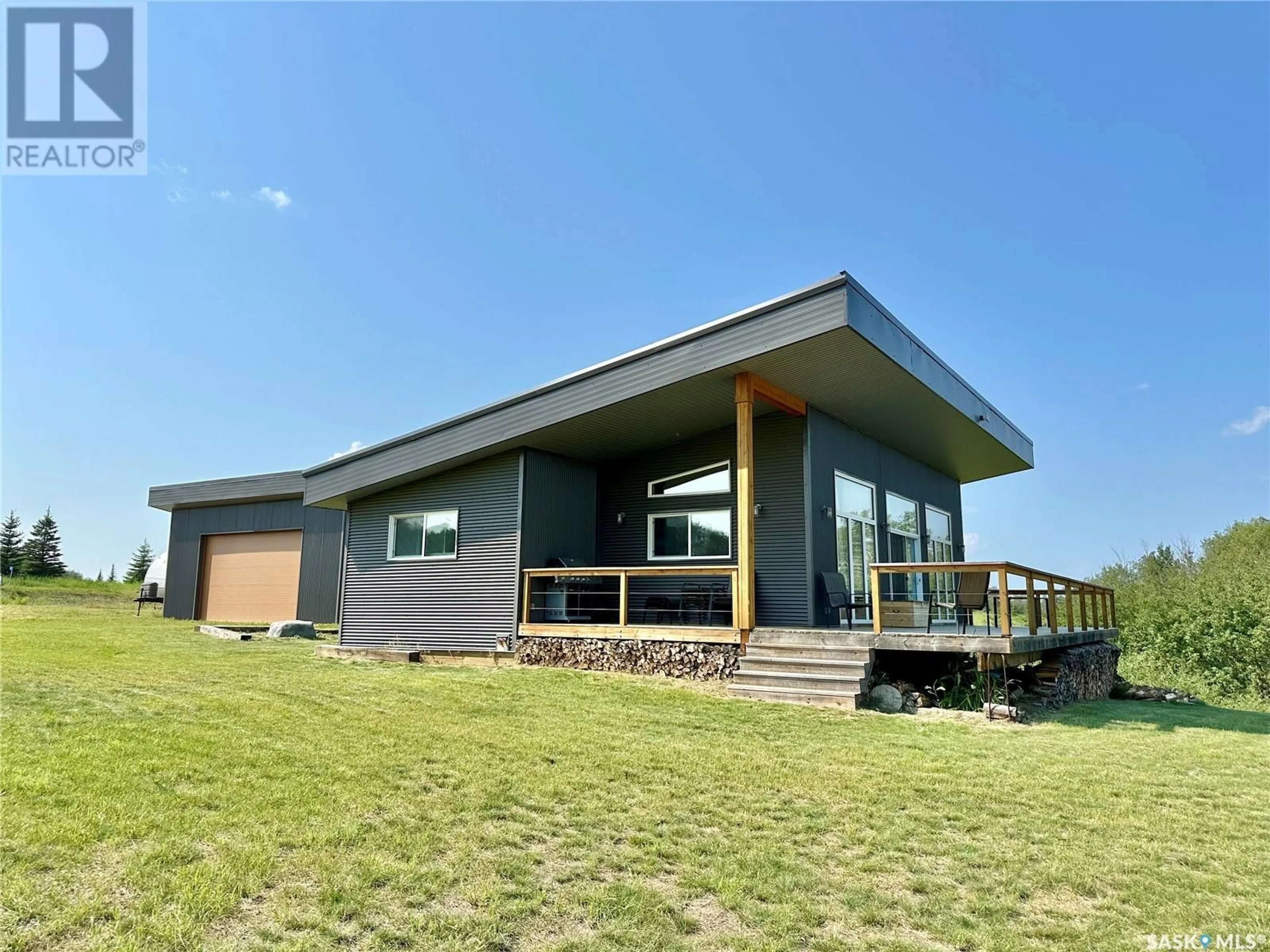 Home with vinyl exterior material, building for 117 RAVINE ROAD, Big Shell Saskatchewan S0J2G0