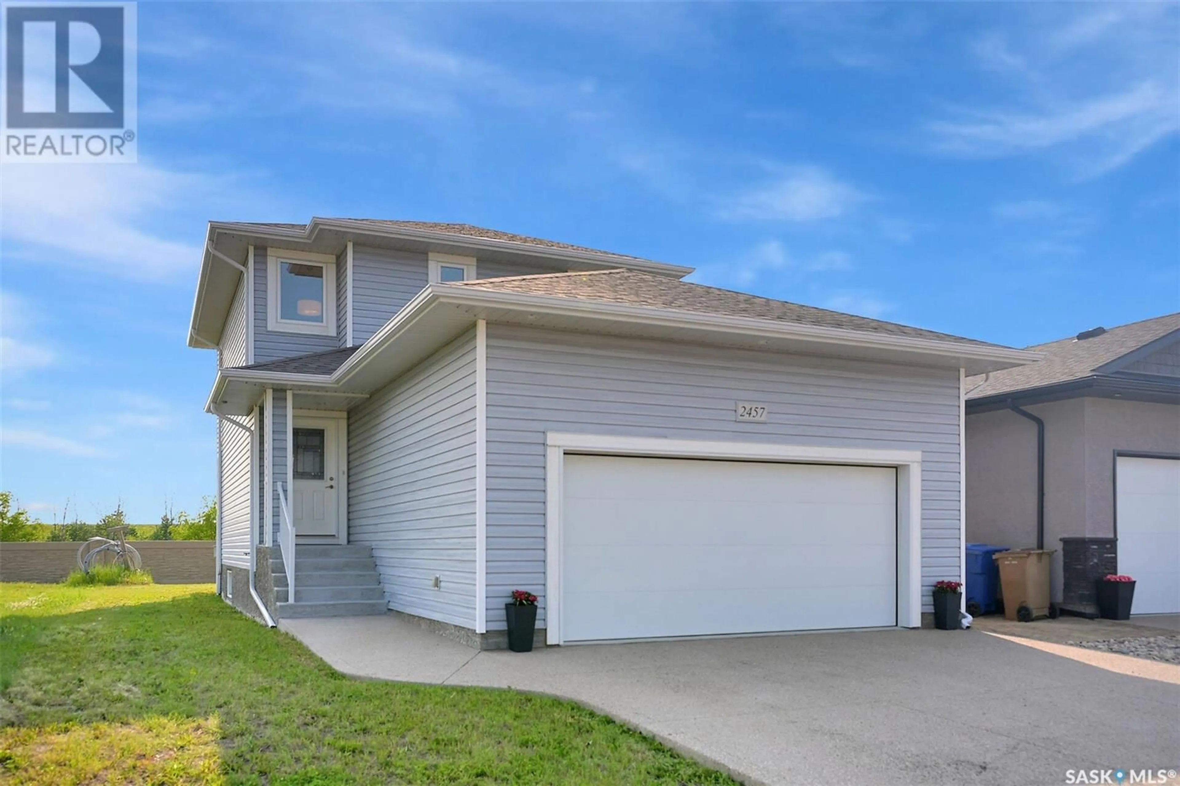 Frontside or backside of a home, cottage for 2457 Saunders CRESCENT, Regina Saskatchewan S4X0N8