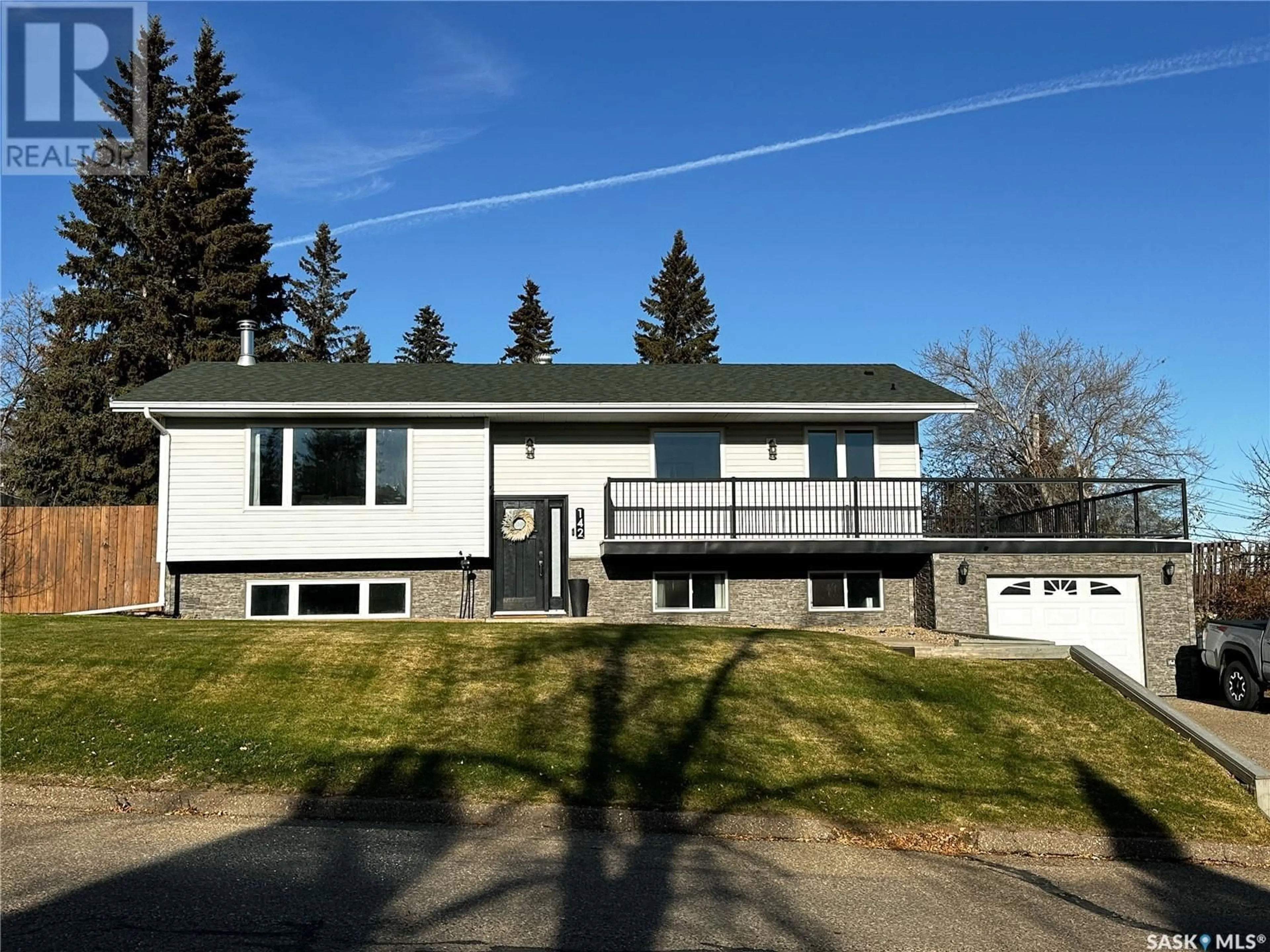 Frontside or backside of a home, the street view for 142 29th STREET, Battleford Saskatchewan S0M0E0