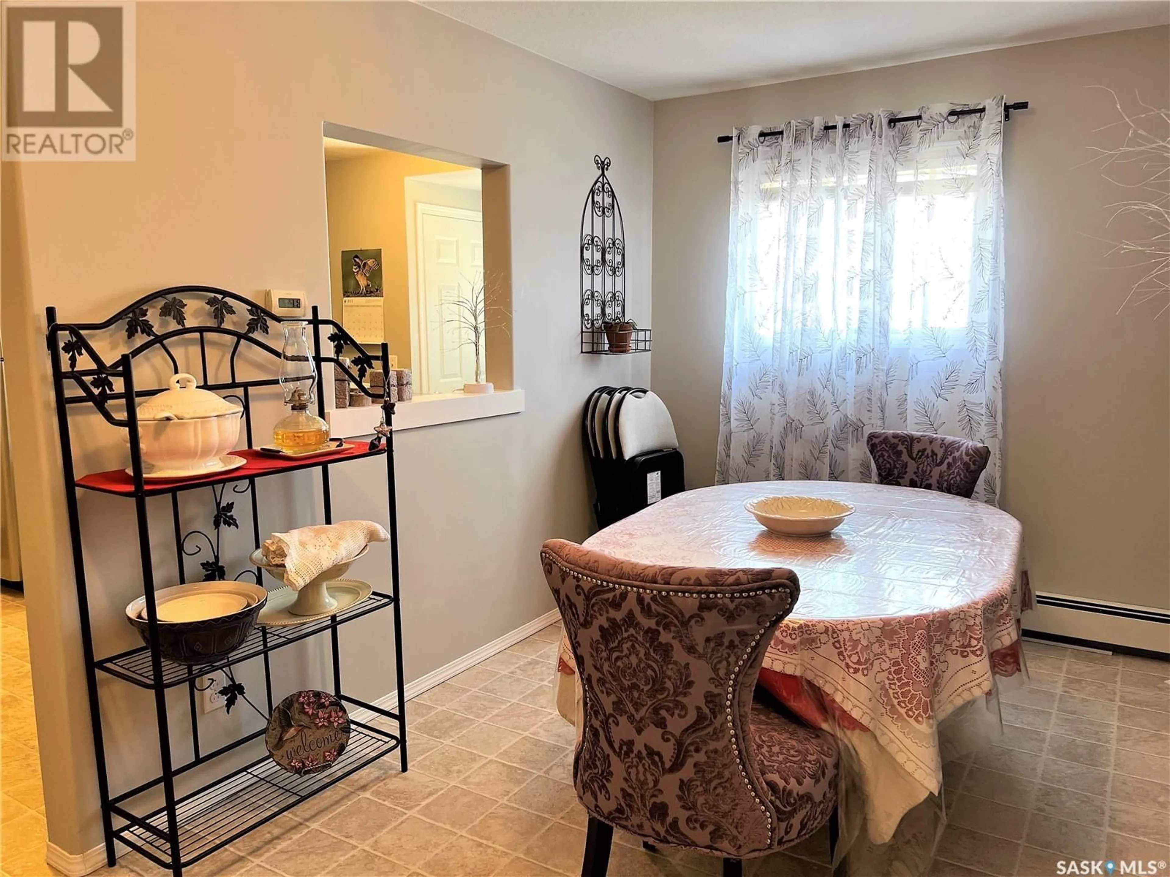 Dining room, unknown for 267 7TH AVENUE, Swift Current Saskatchewan S9H0Y9