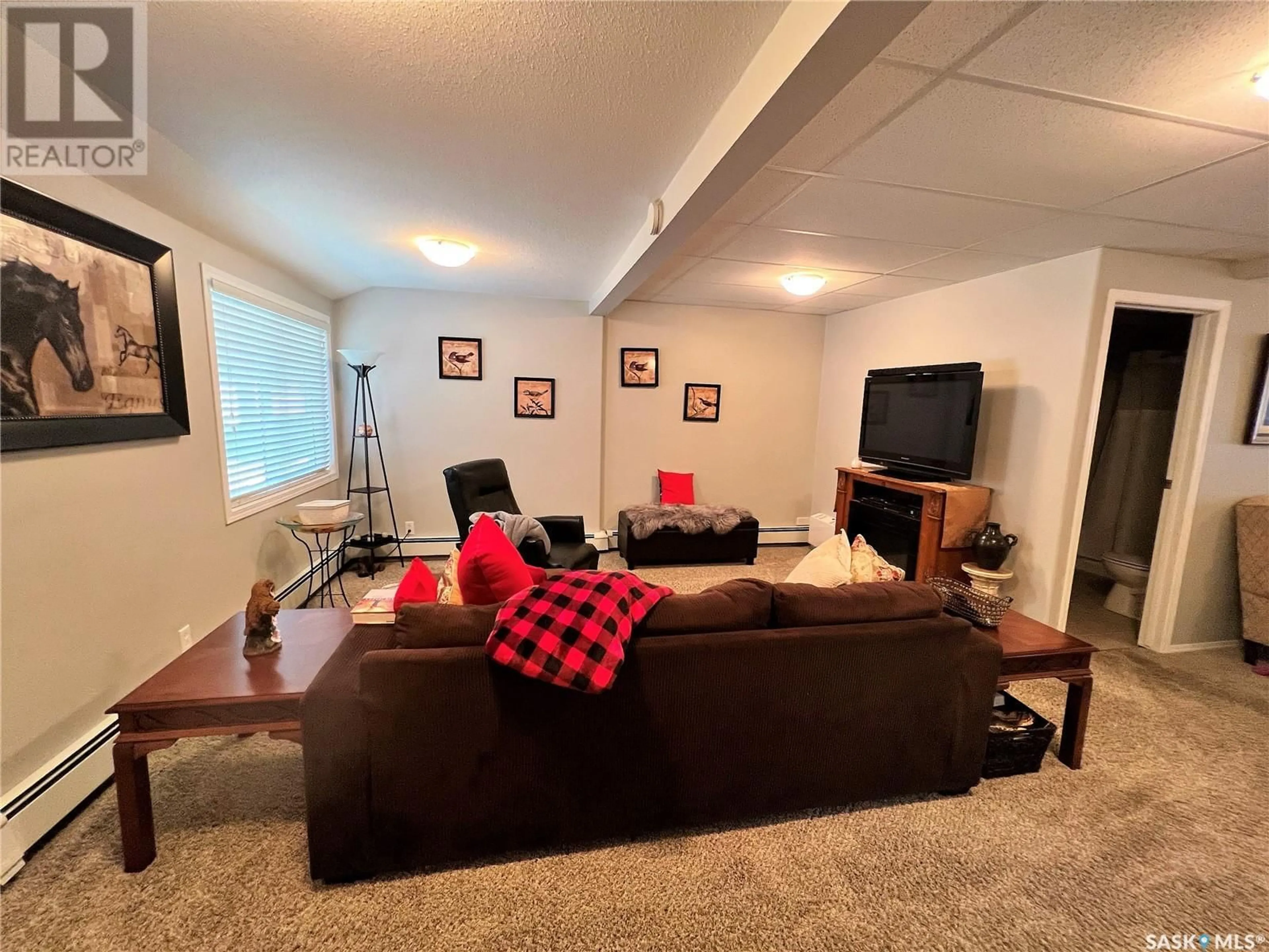 A pic of a room, wood floors for 267 7th AVENUE NW, Swift Current Saskatchewan S9H0Y9