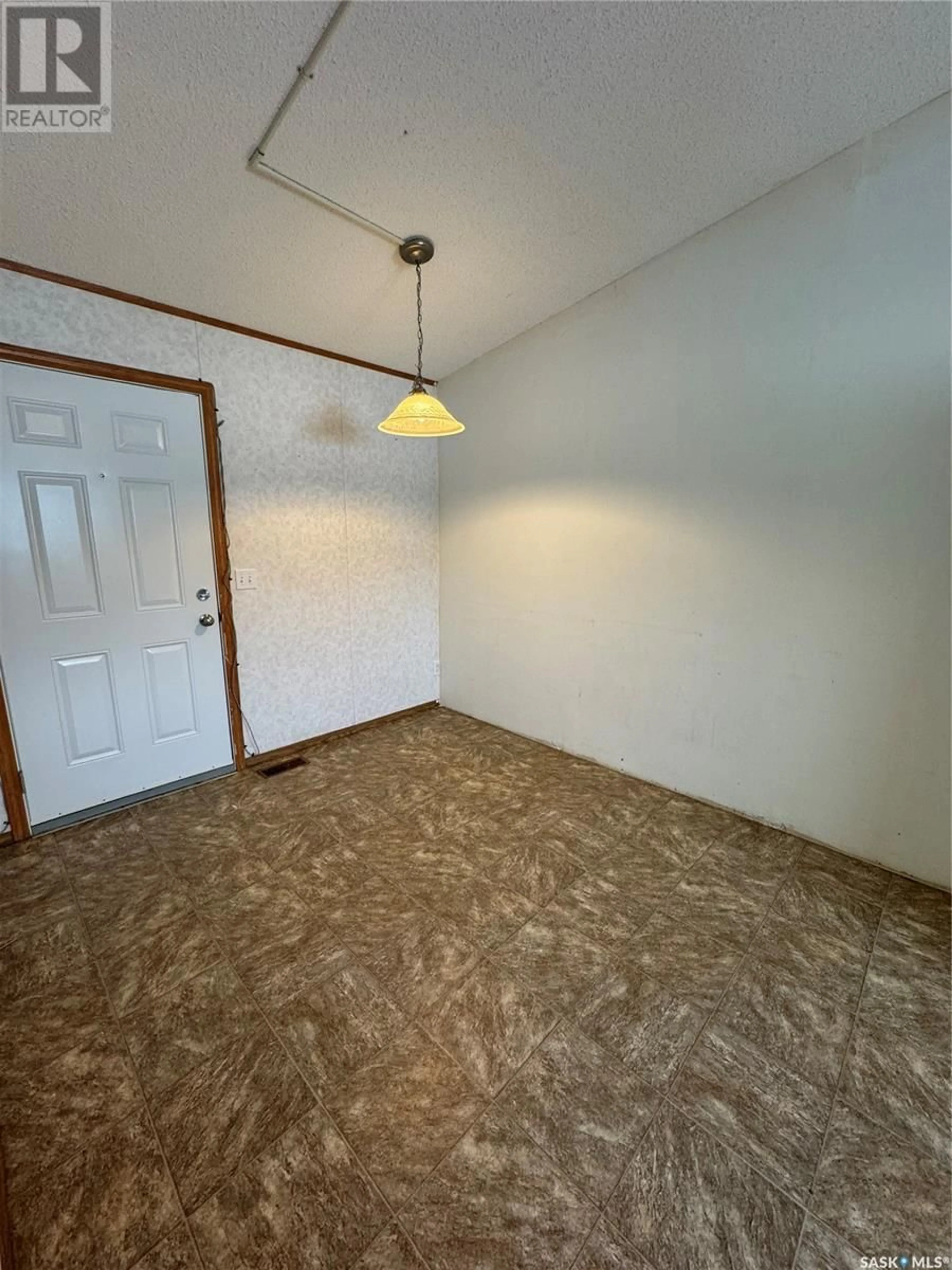 A pic of a room, unknown floor for 701 2nd AVENUE E, Shellbrook Saskatchewan S0J2E0