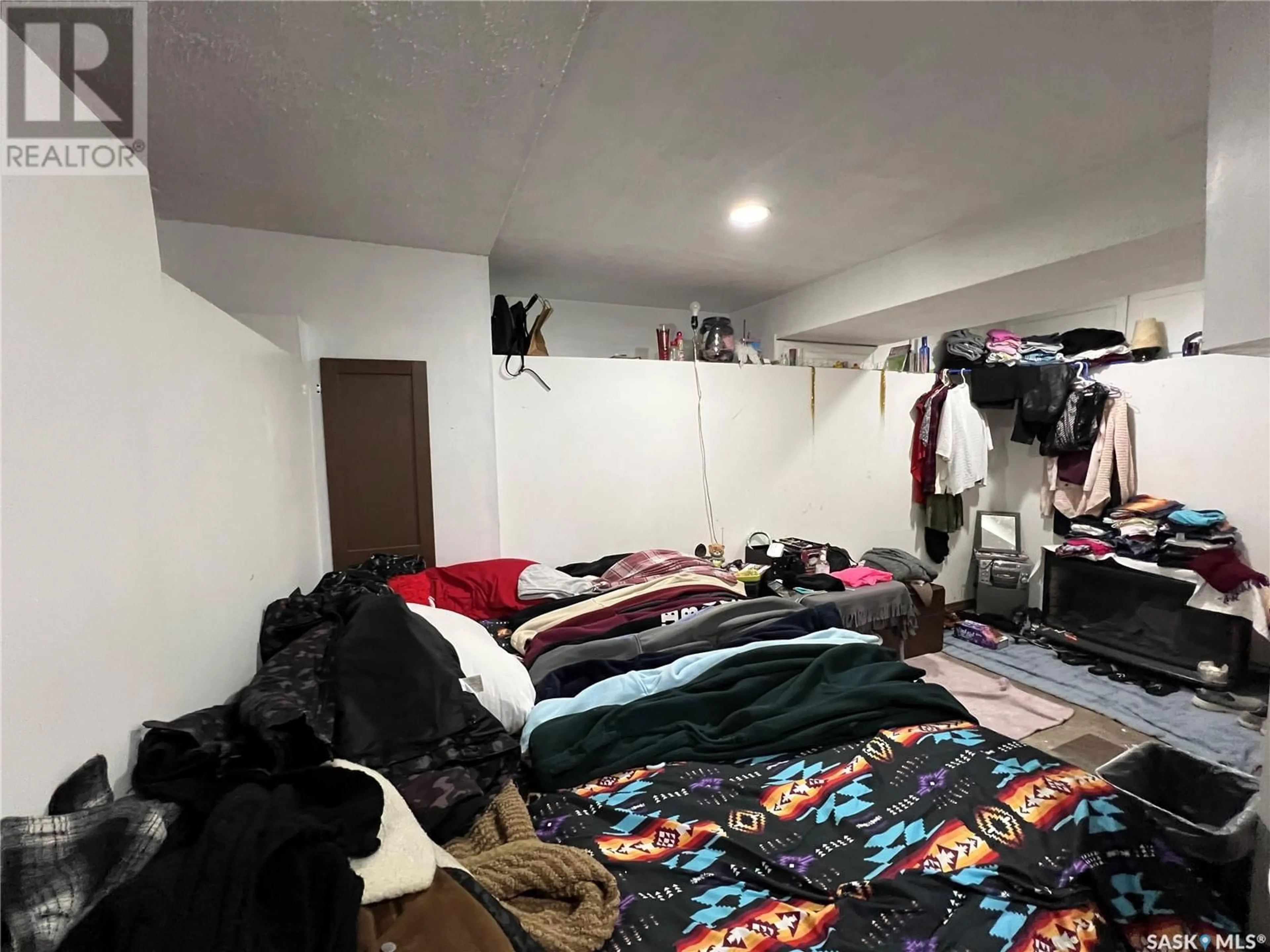 A pic of a room, unknown floor for 349 R AVENUE S, Saskatoon Saskatchewan S7M2Z2