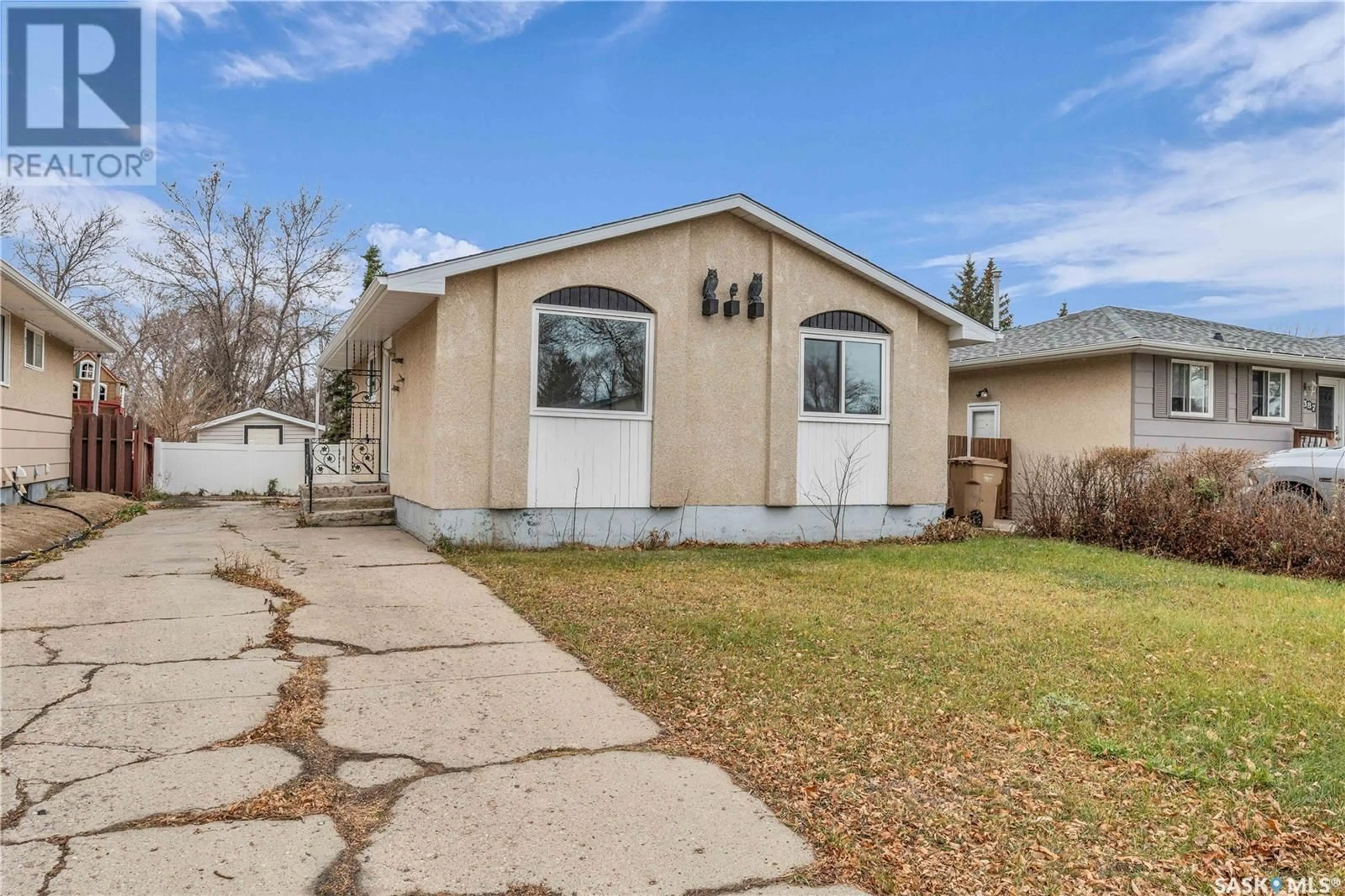 Frontside or backside of a home, cottage for 391 Cavendish STREET, Regina Saskatchewan S4N4K6