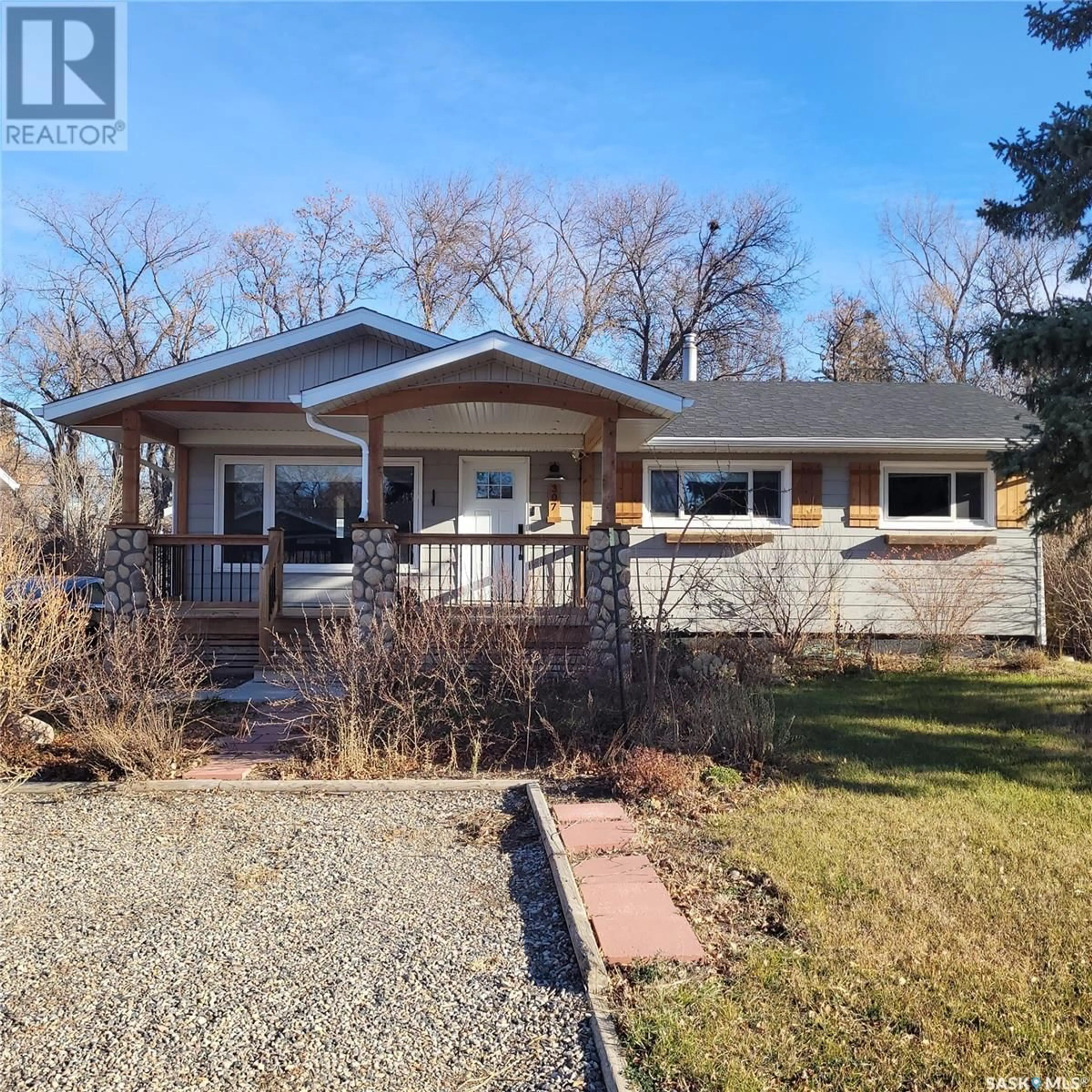 Frontside or backside of a home, cottage for 307 Birch STREET, Caronport Saskatchewan S0H0S0