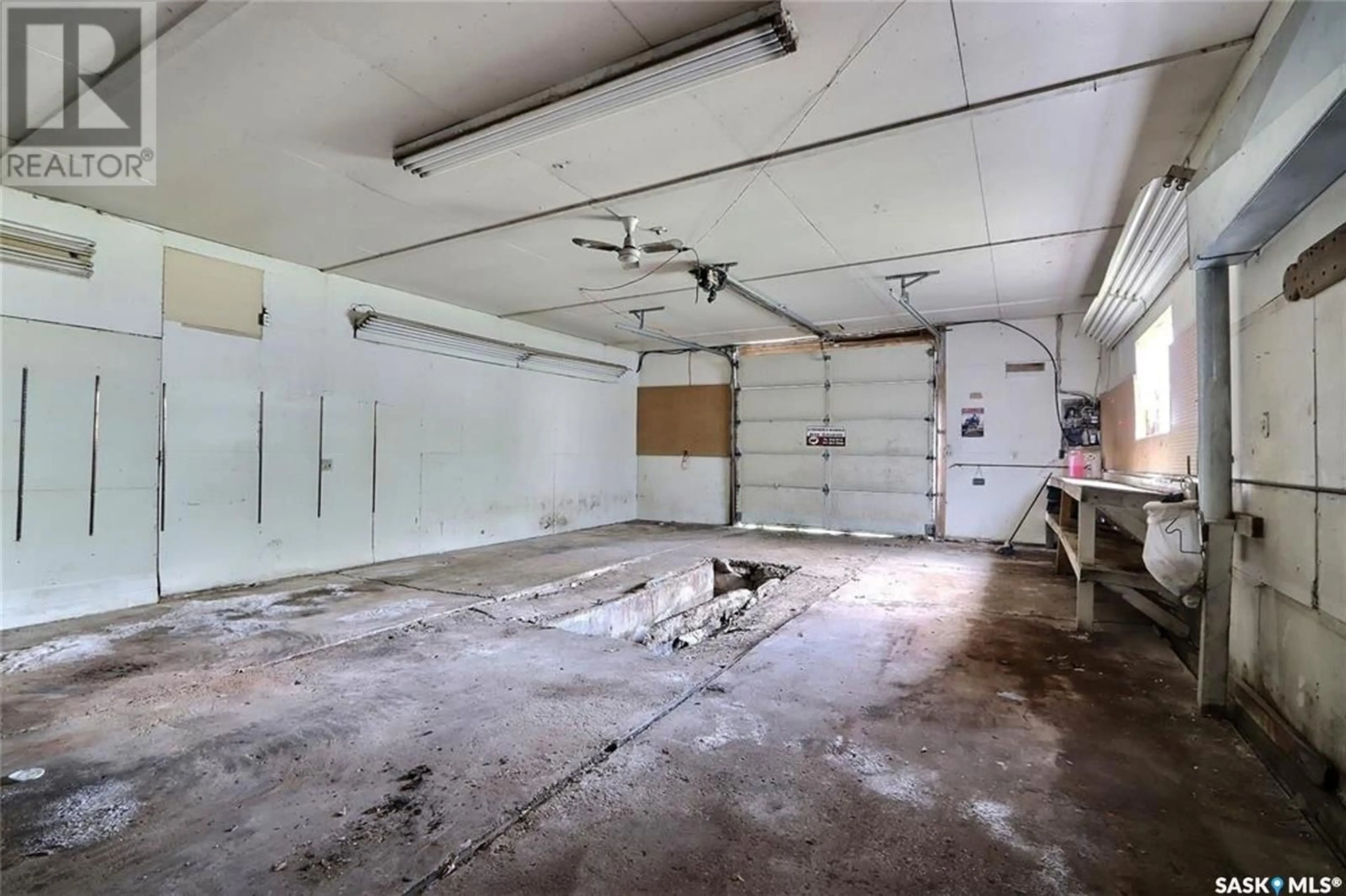 Indoor garage, cement floor for 34 Main STREET, Hoey Saskatchewan S0J1E0