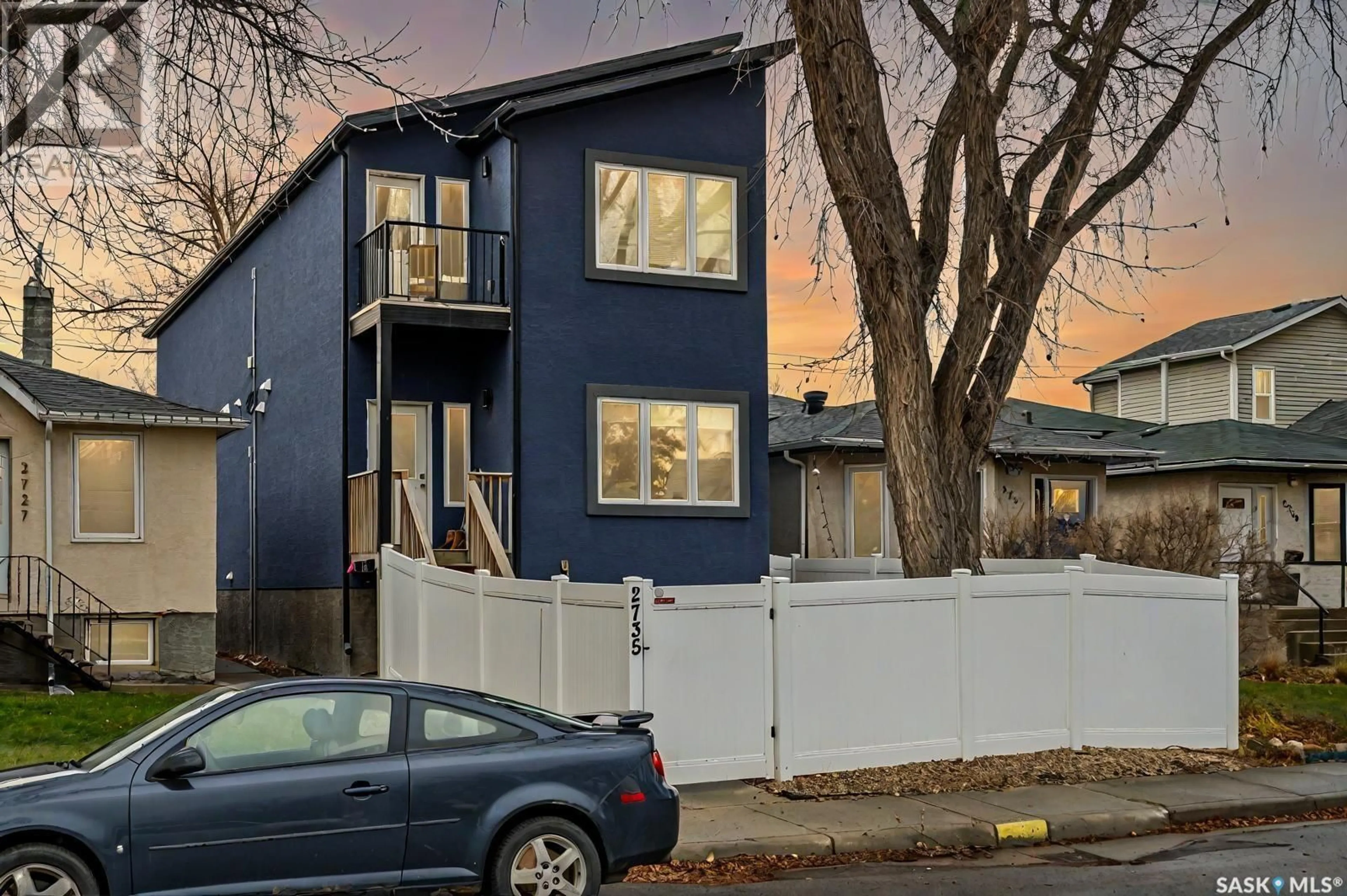 A pic from exterior of the house or condo, the fenced backyard for A & B 2735 McDonald STREET, Regina Saskatchewan S4N2Z9